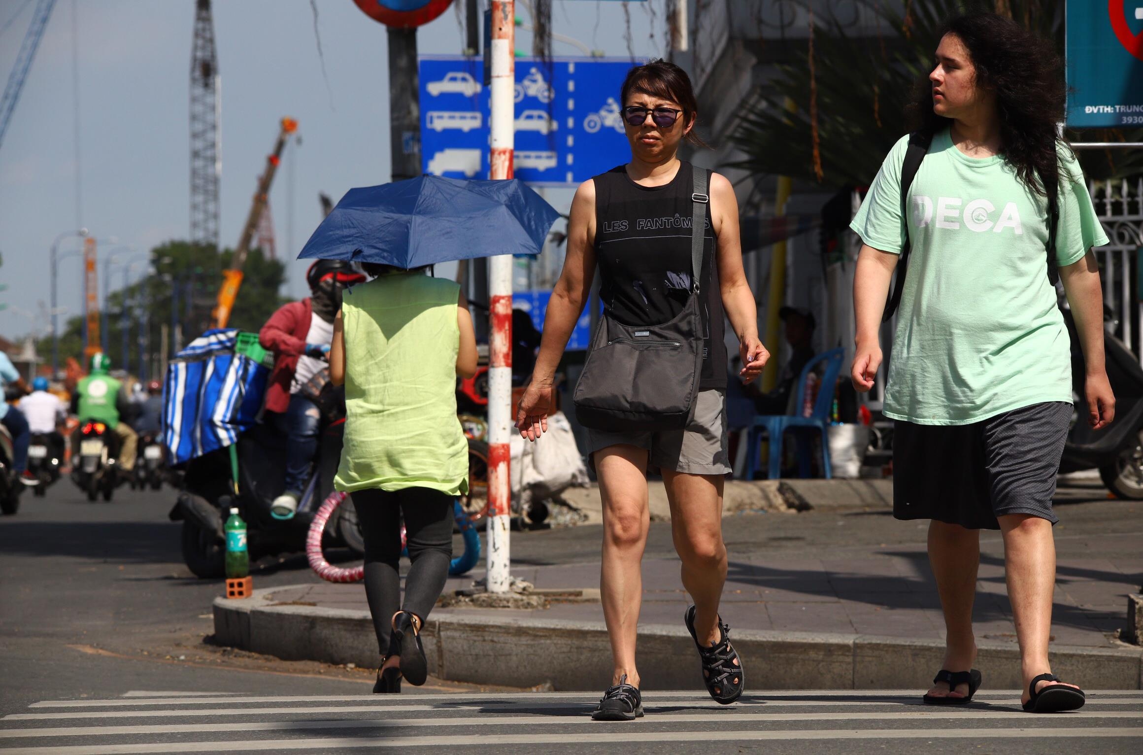 Chat hang cay co thu duong Ton Duc Thang anh 15