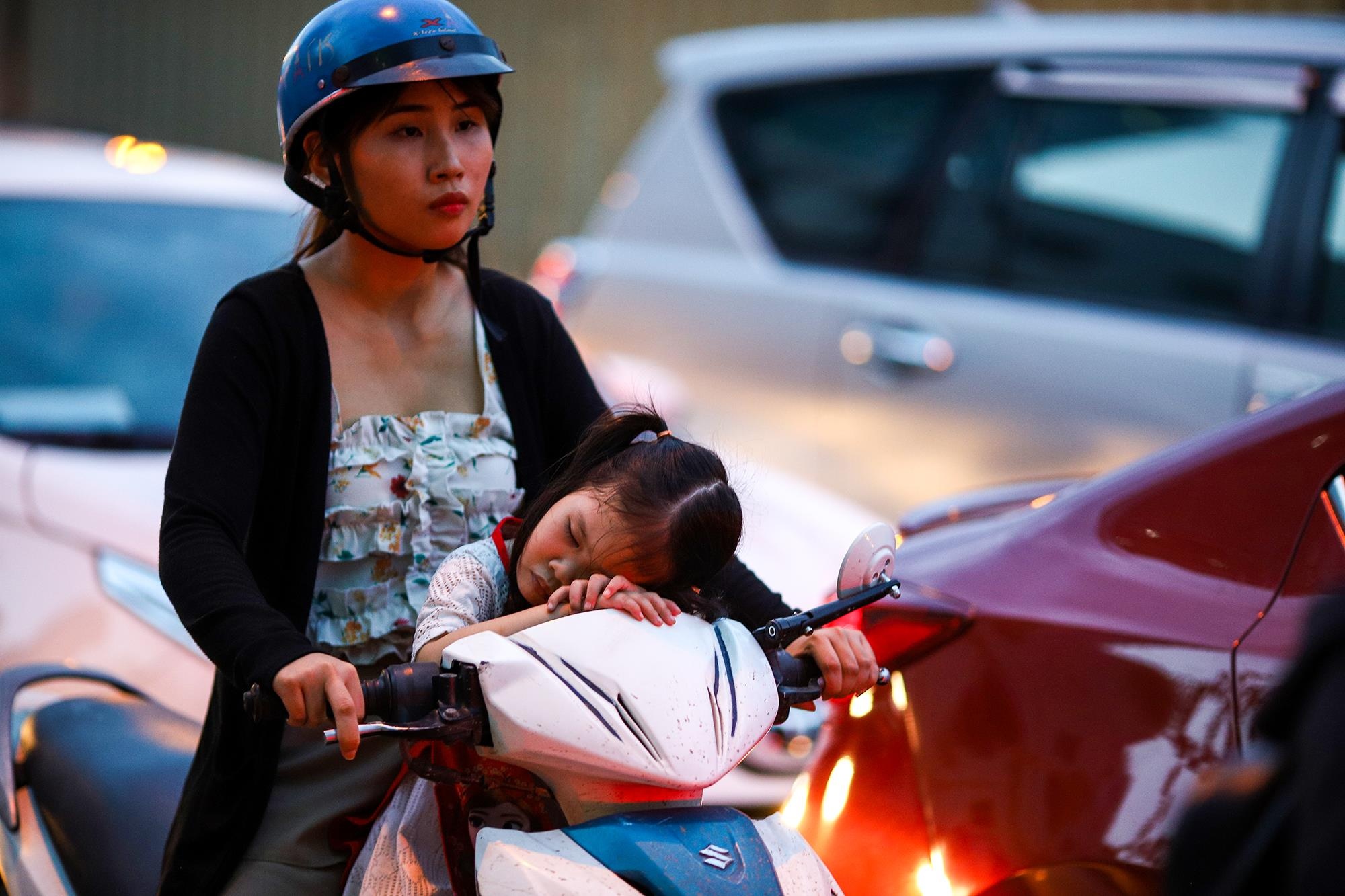 Ket xe trien mien tren duong Ton Duc Thang anh 10