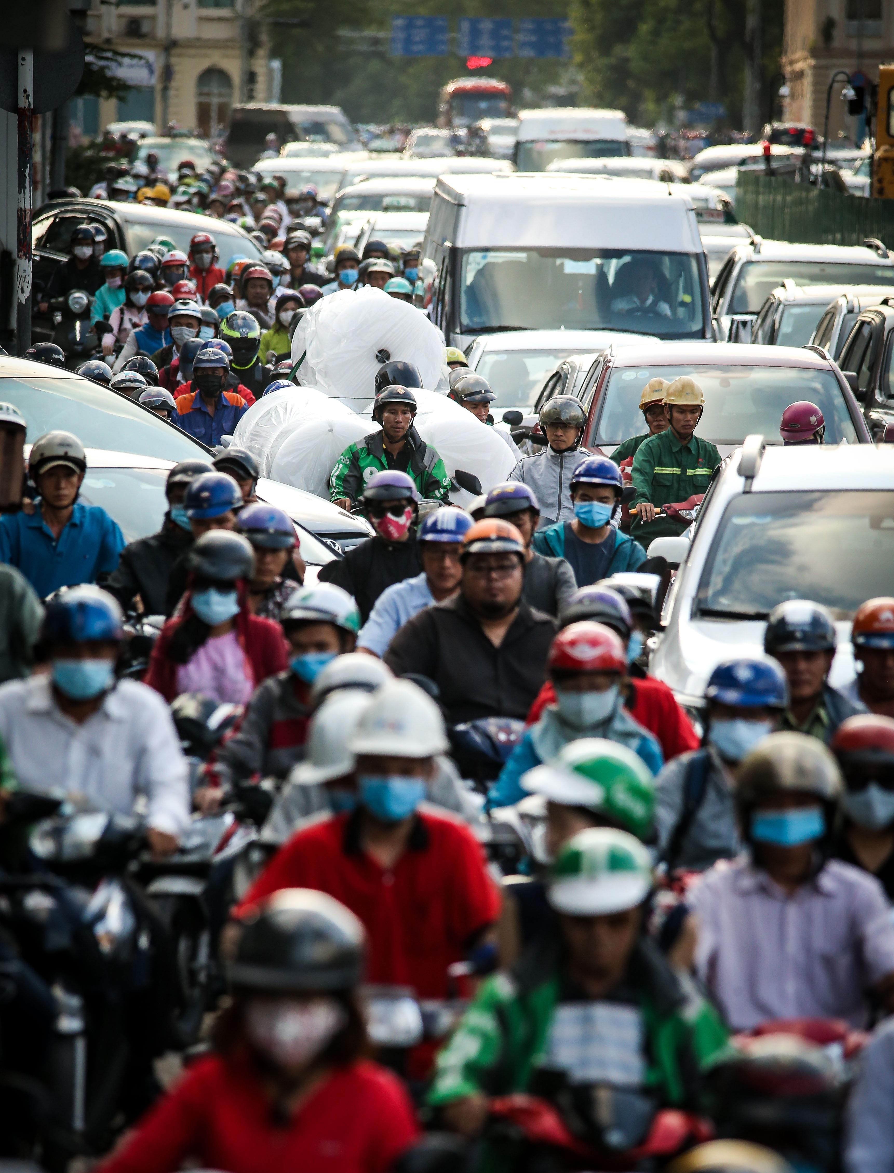 Ket xe trien mien tren duong Ton Duc Thang anh 6