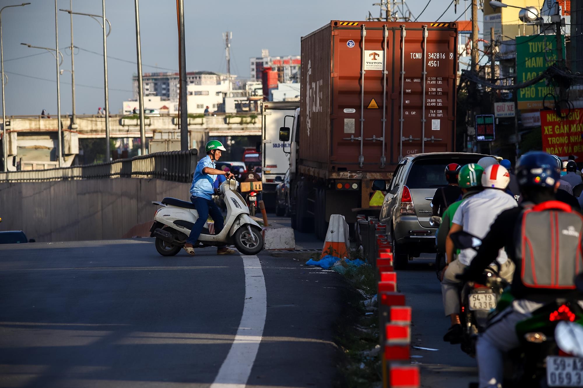 Tai nan giao thong tren quoc lo 1a anh 8