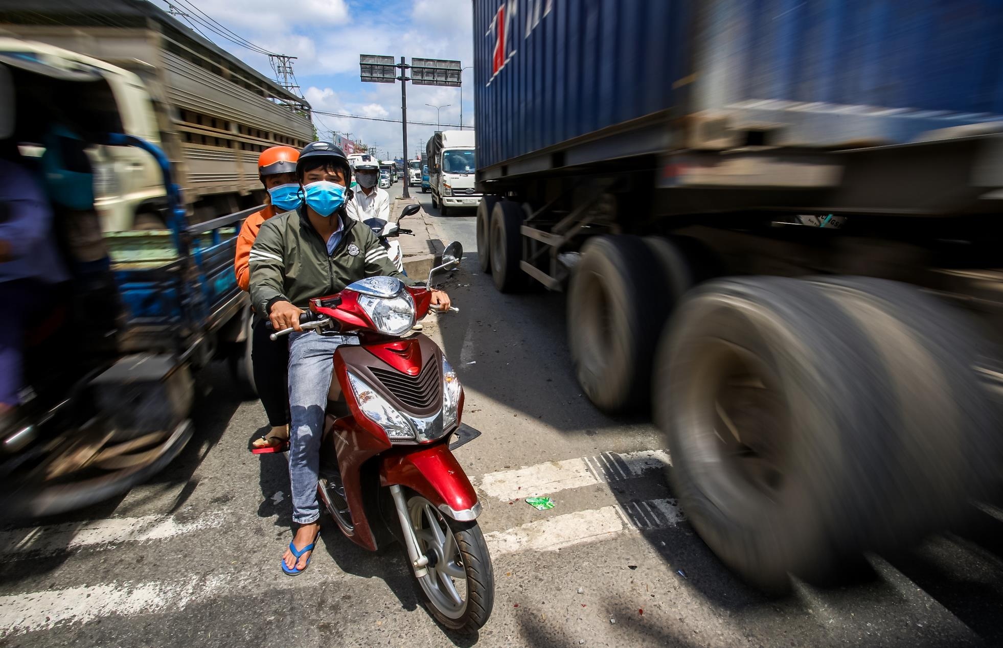 Tai nan giao thong tren quoc lo 1a anh 3
