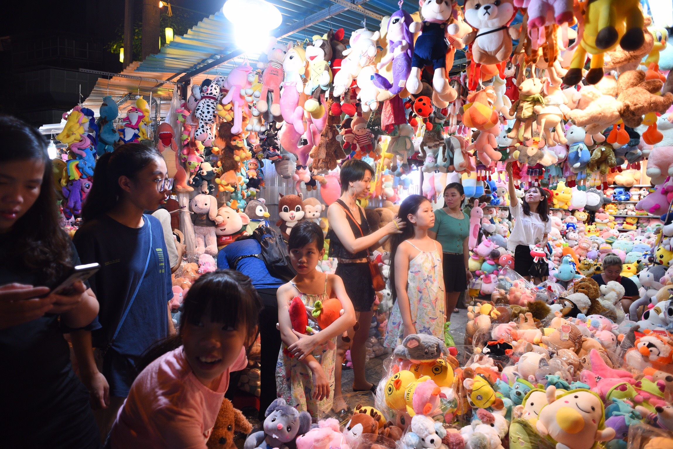 don Trung thu o trung tam thanh pho anh 2