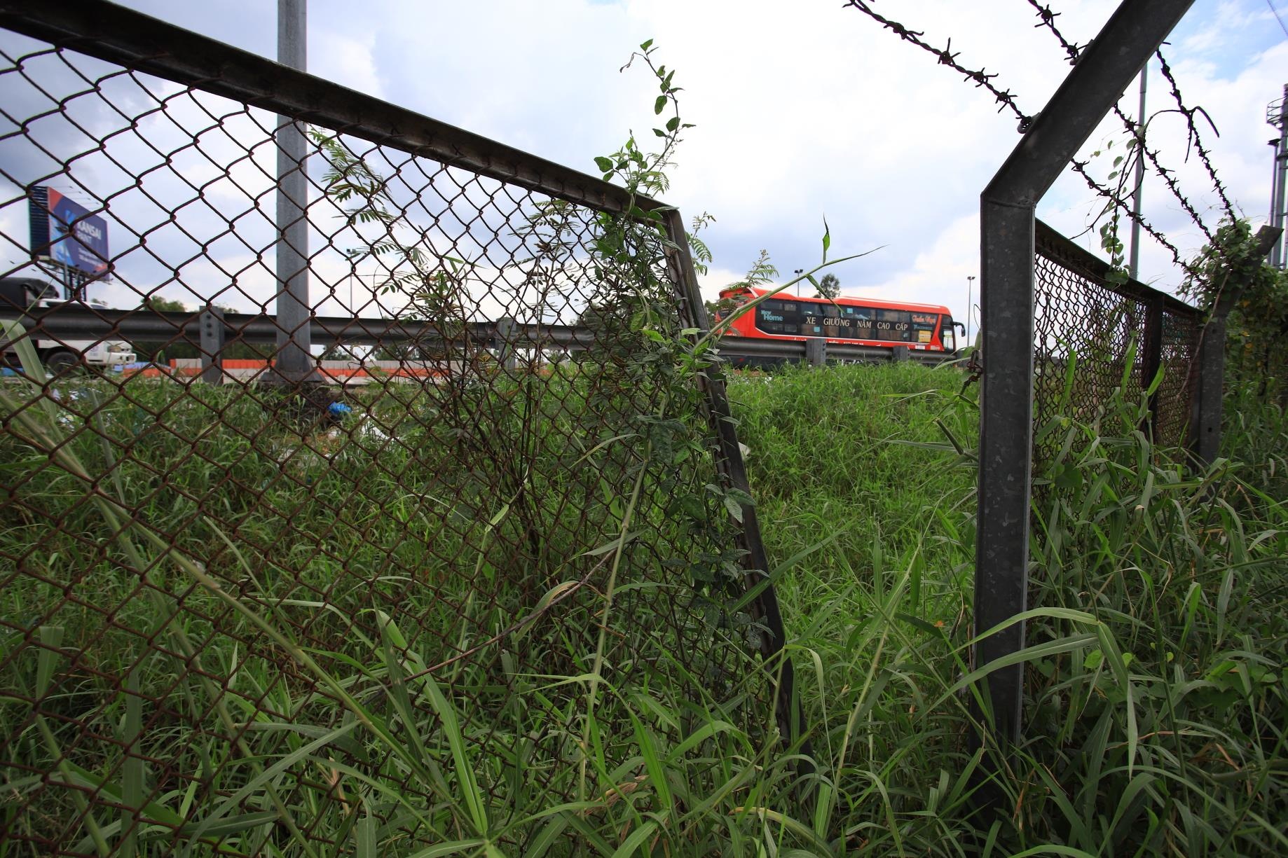 Cao toc TP.HCM - Trung Luong lon xon khi dung thu phi anh 8