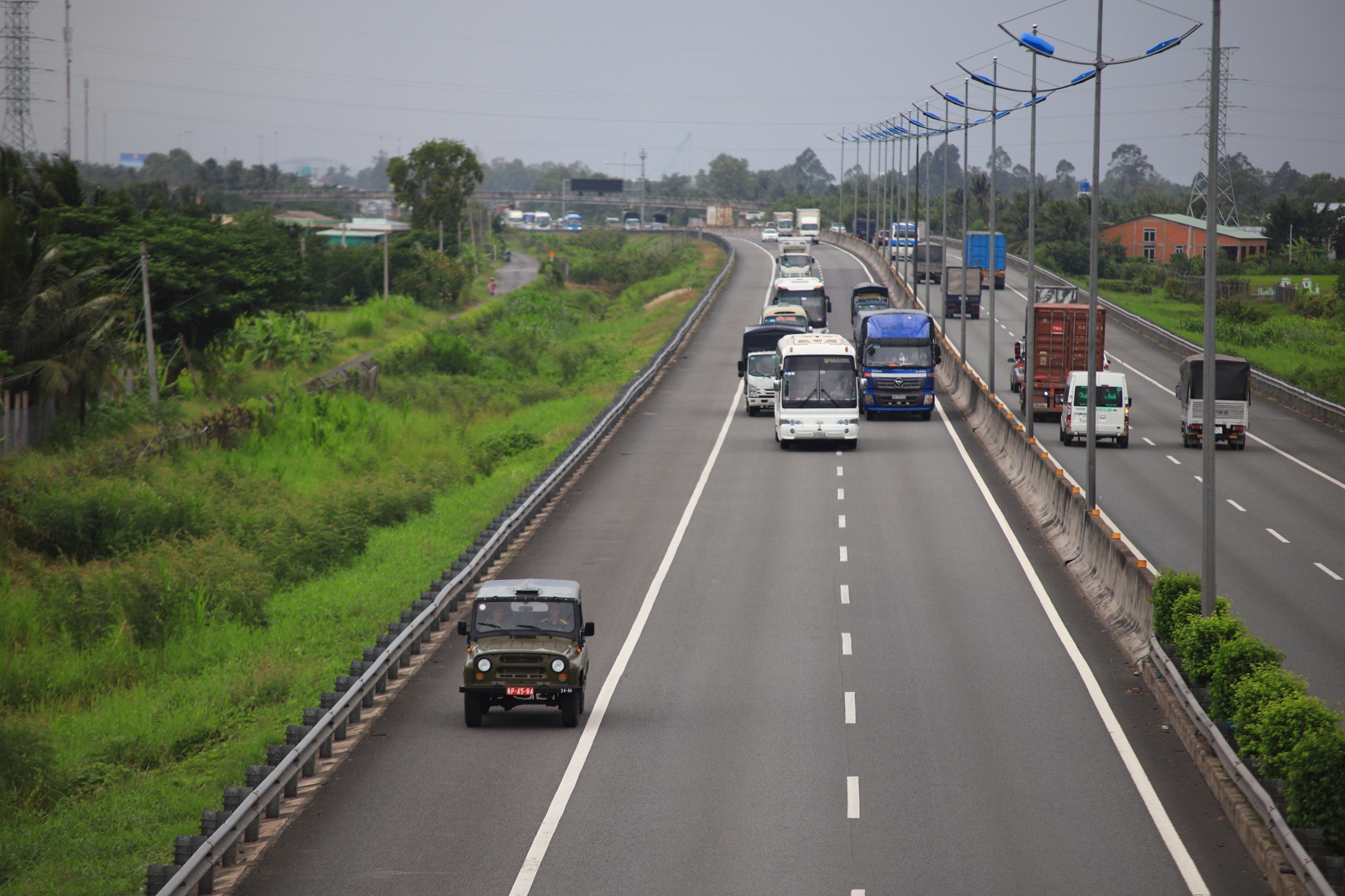 Cao toc TP.HCM - Trung Luong lon xon khi dung thu phi anh 12