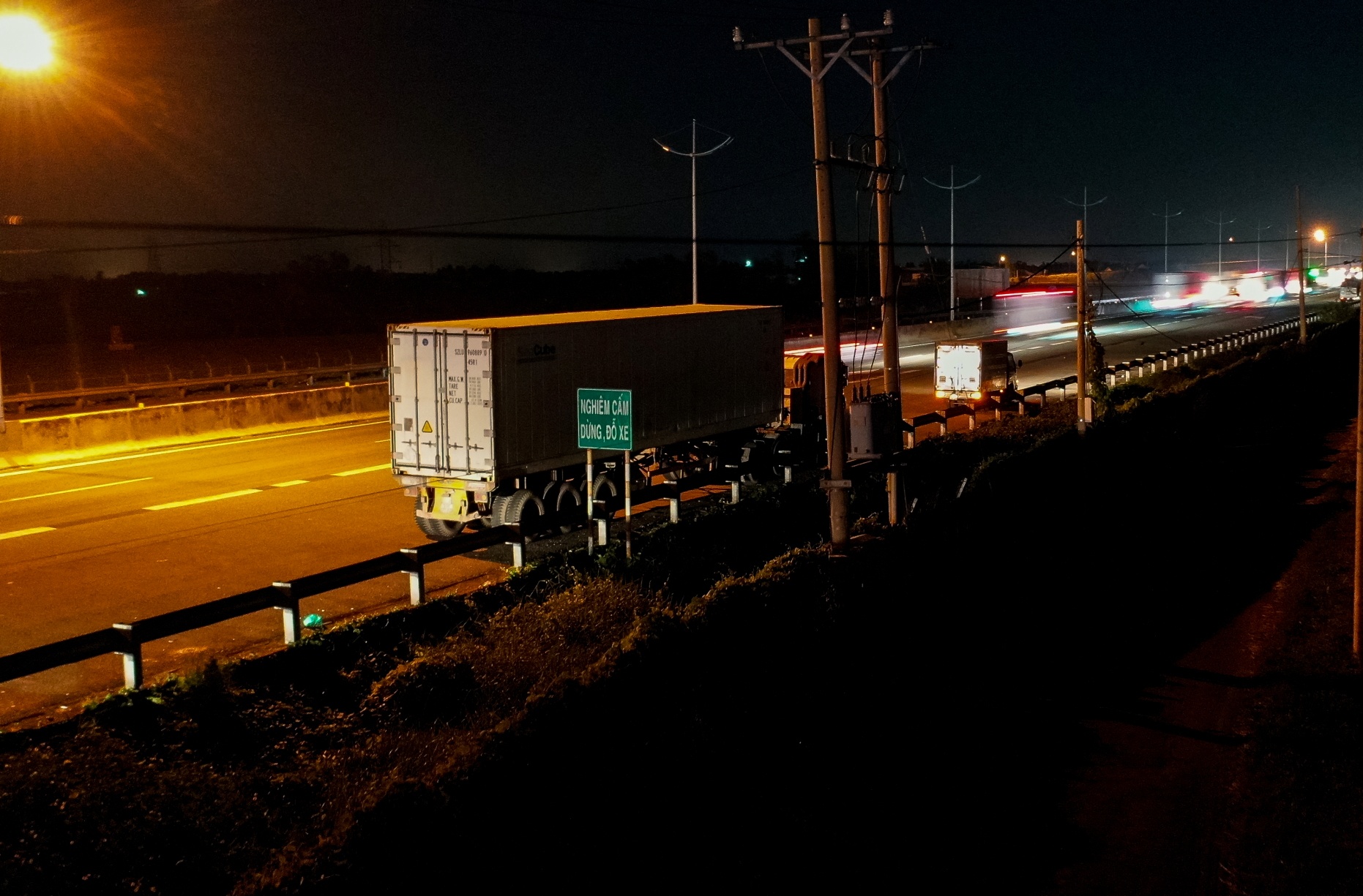 Cao toc TP.HCM - Trung Luong lon xon khi dung thu phi anh 15