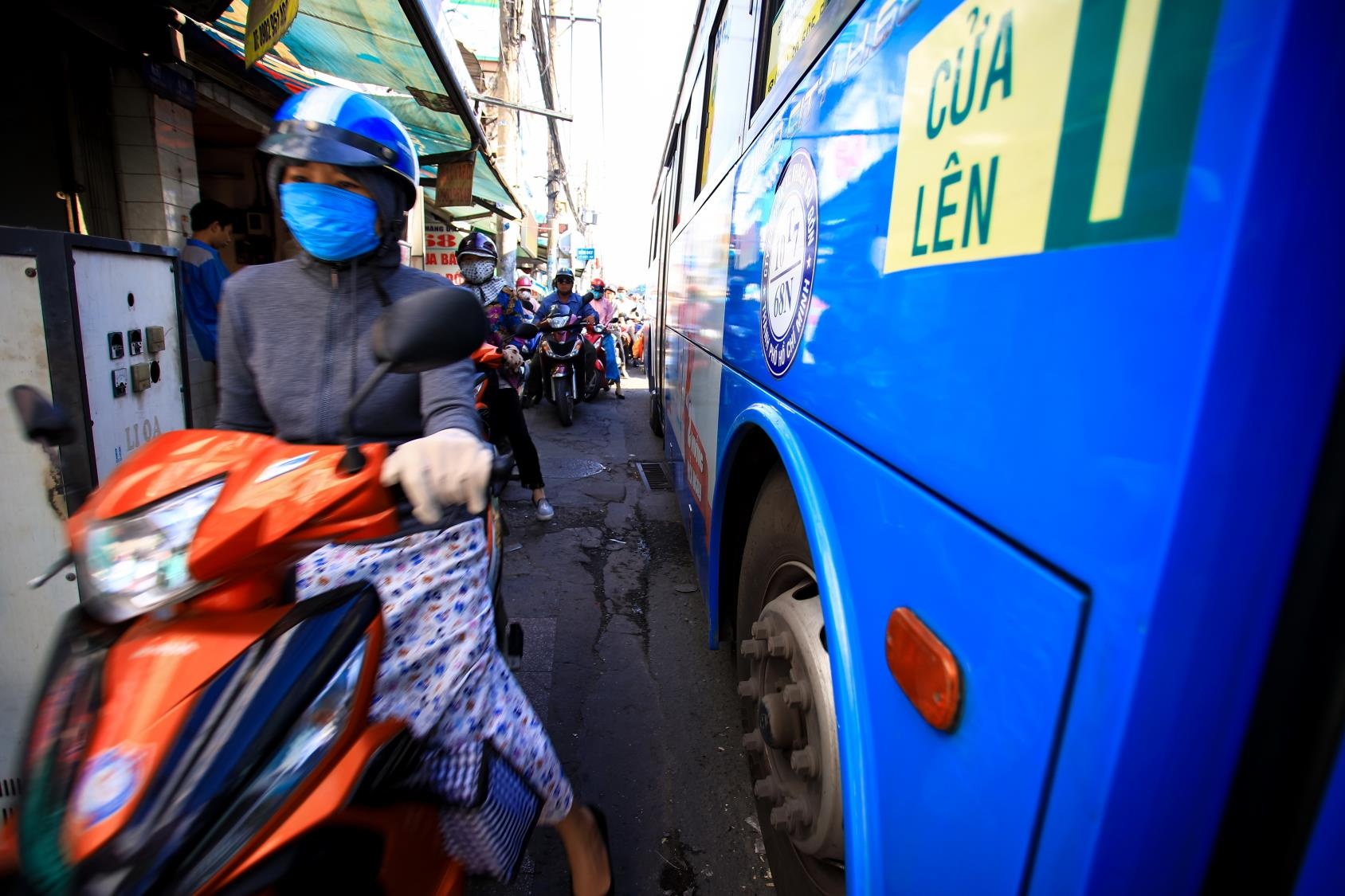 Ket xe o cua ngo tay bac Sai Gon anh 10