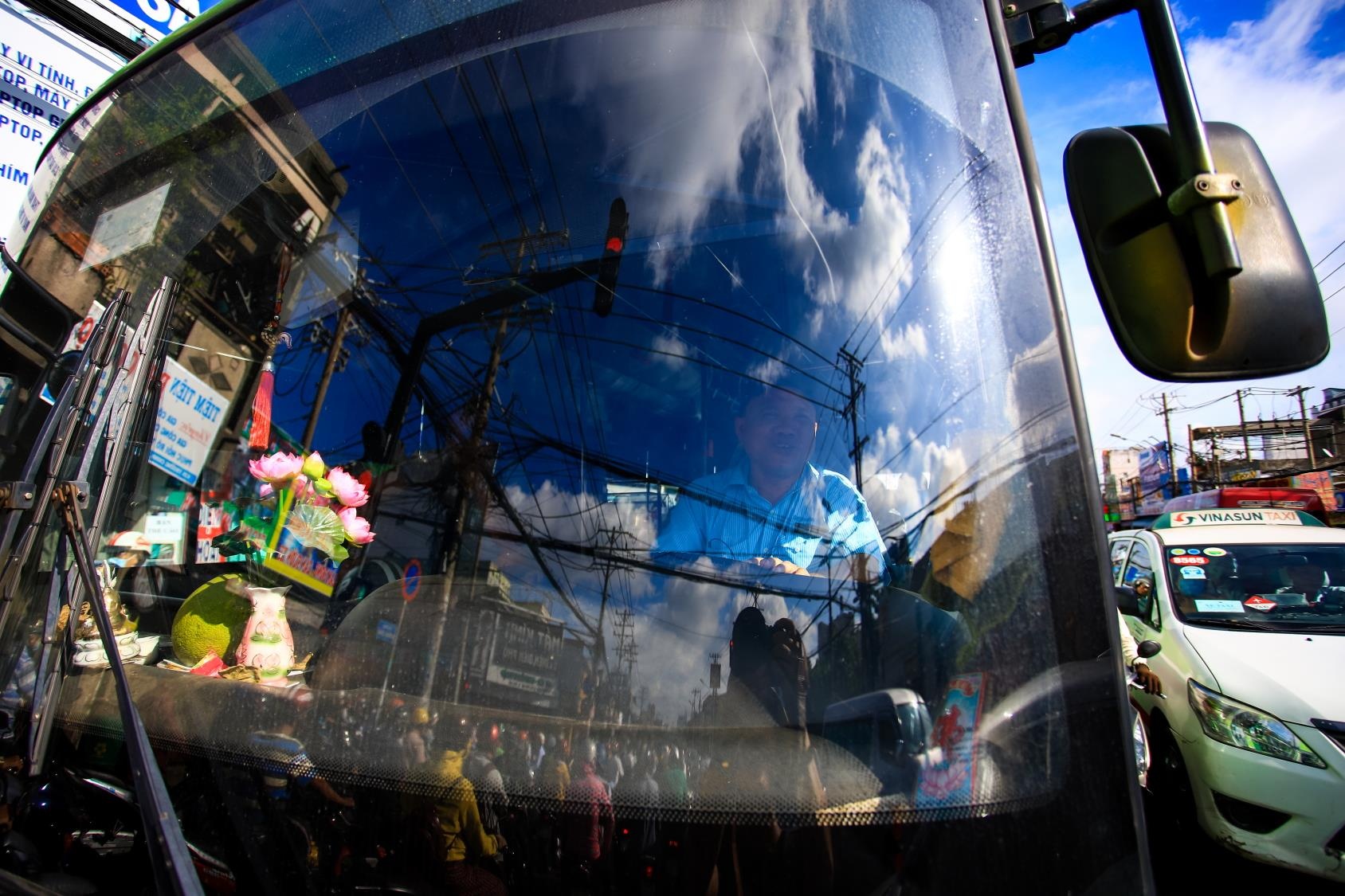 Ket xe o cua ngo tay bac Sai Gon anh 14