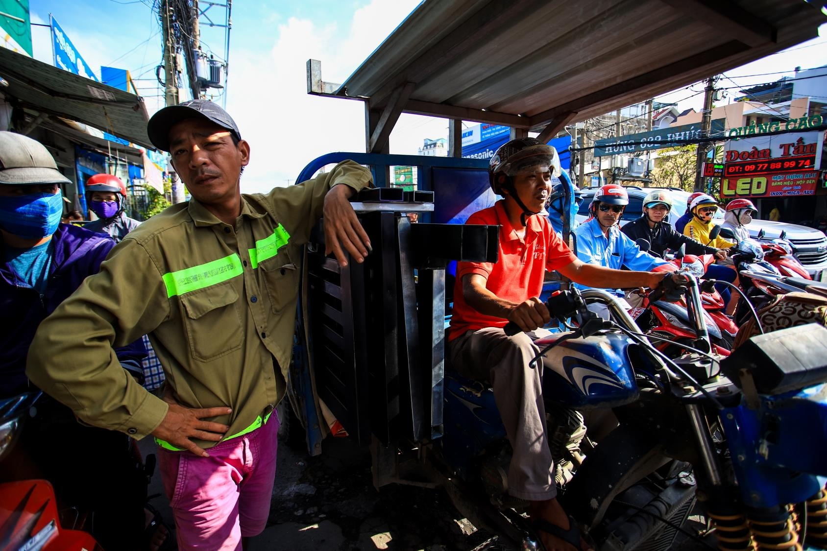 Ket xe o cua ngo tay bac Sai Gon anh 13