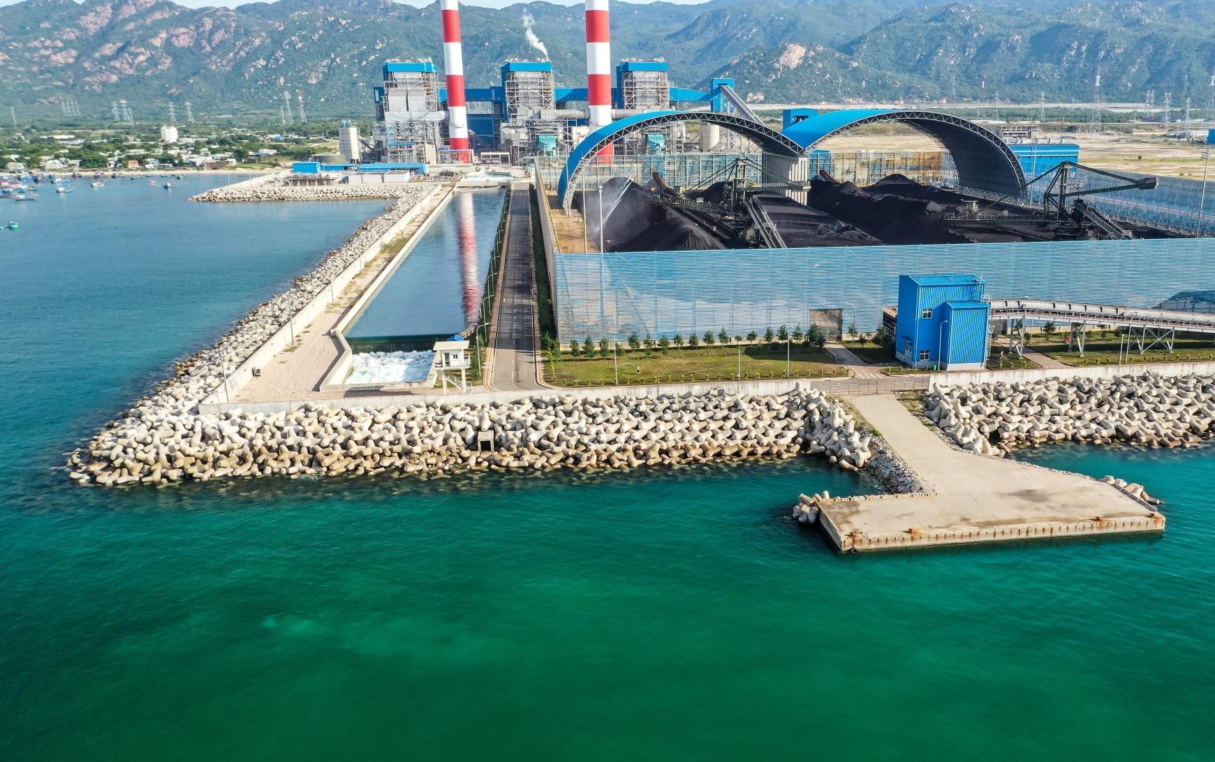 Nhiet dien Vinh Tan gay o nhiem anh 15