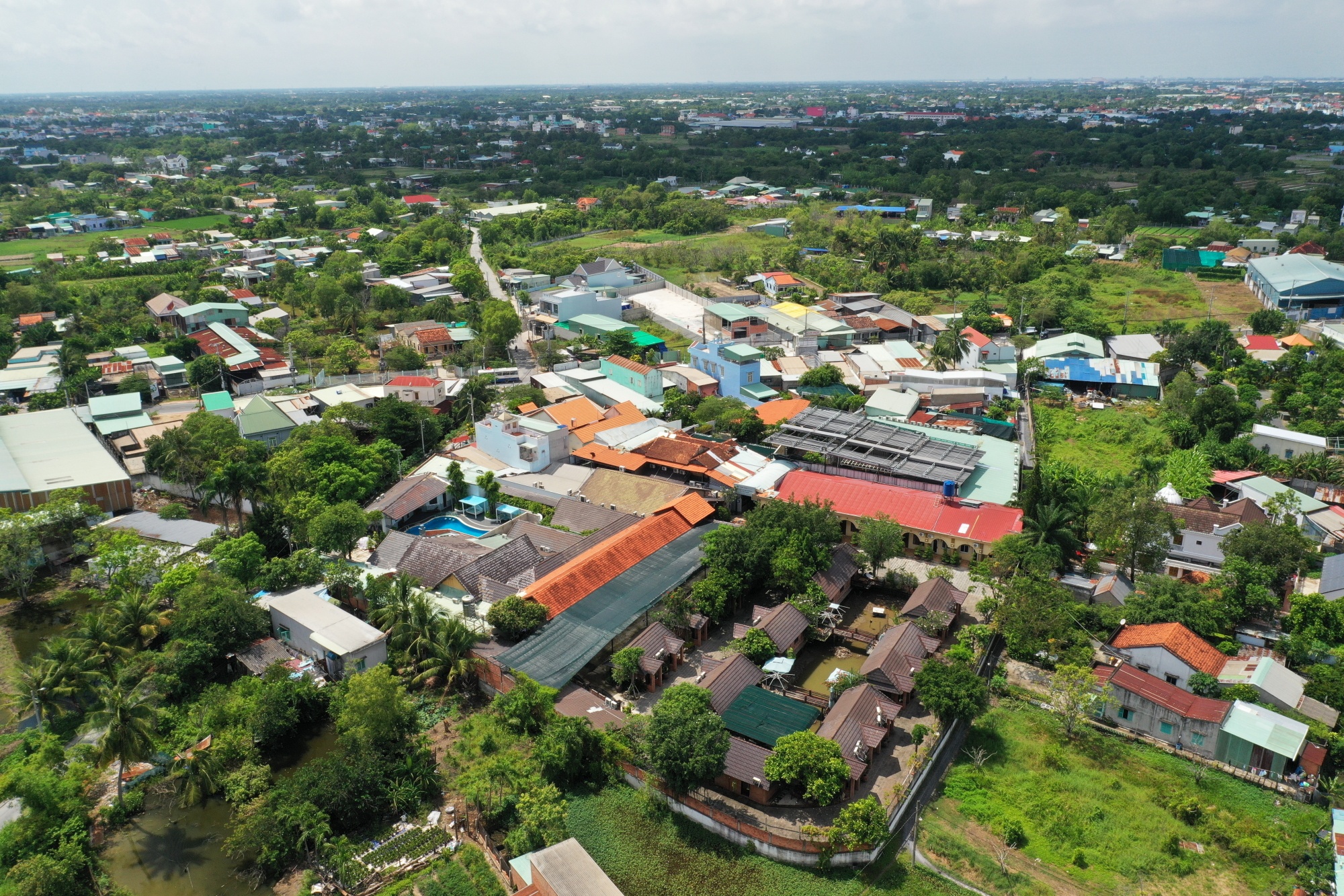 Can ranh resort Tram Chim vua bi UBND TP.HCM yeu cau cuong che anh 2