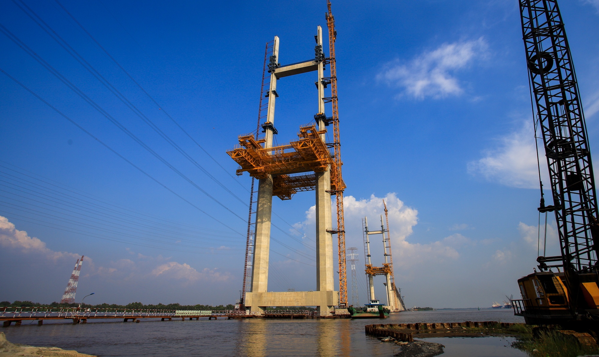 cau day vang co do tinh khong cao nhat anh 16