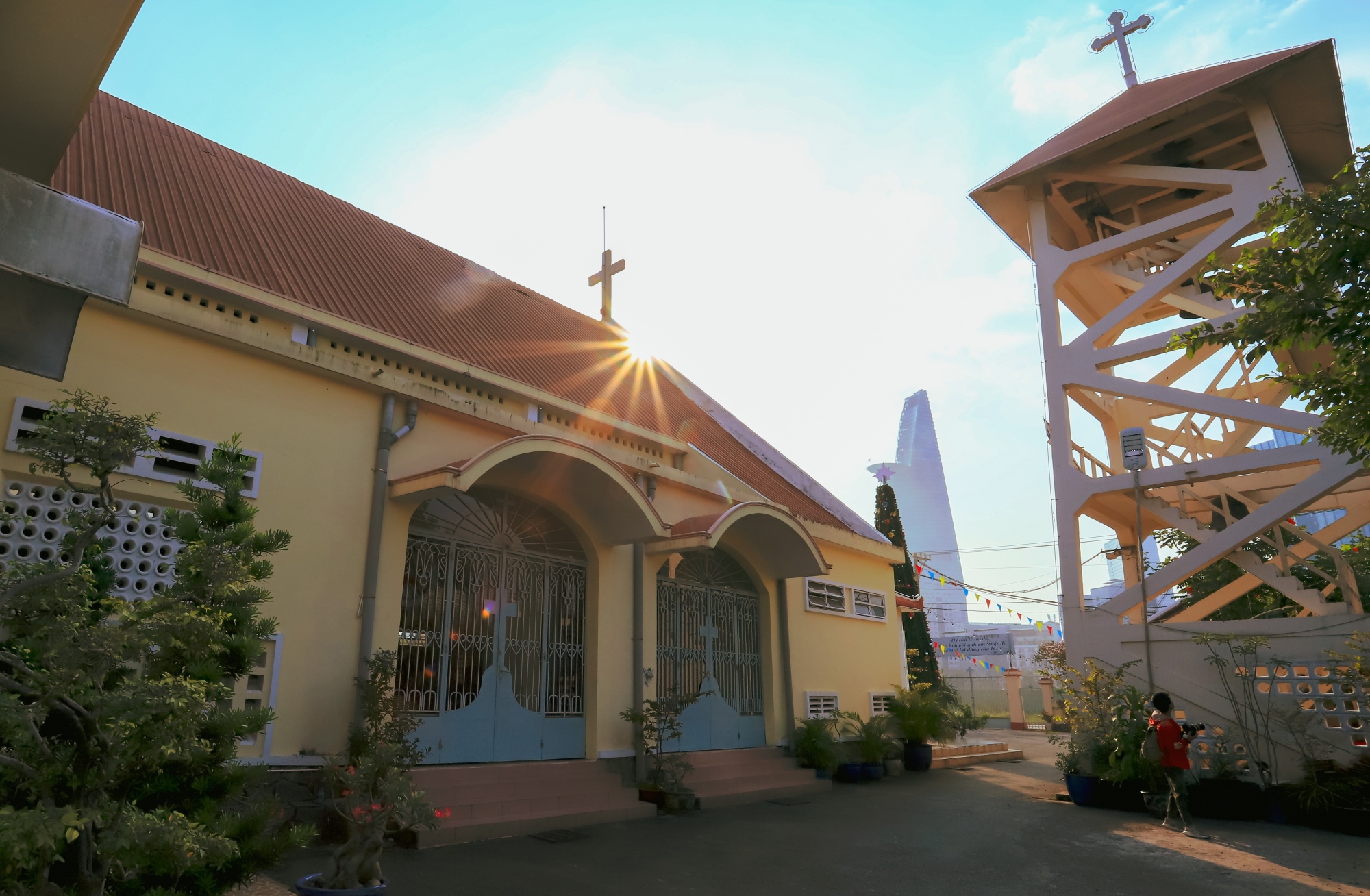 Ben Trong Nha tho va Tu vien Thu Thiem vua duoc xep hang di tich anh 15