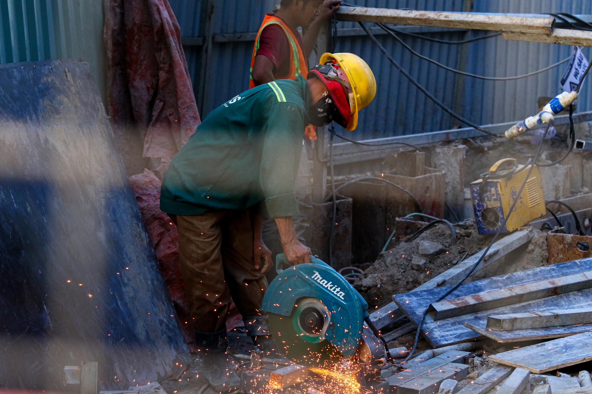 Nguoi dan TP.HCM kho so trong vong vay “lo cot” thoi diem cuoi nam. anh 5