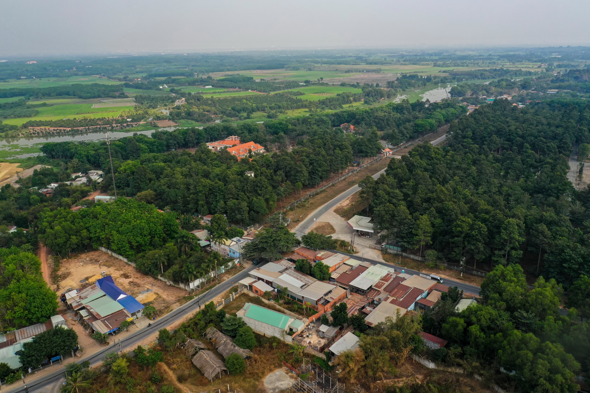 benh vien da chien virus corona anh 2