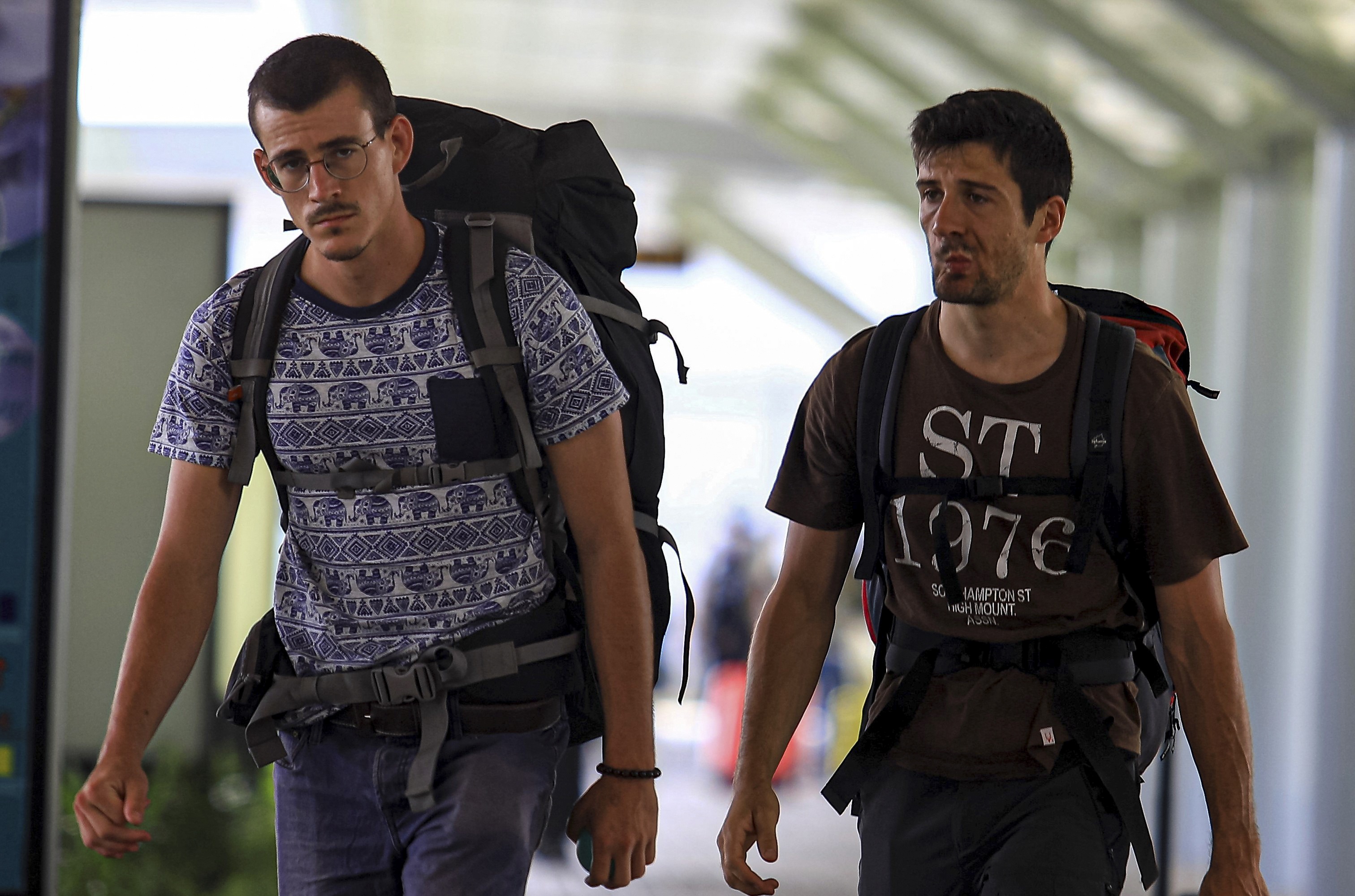 San bay Tan Son Nhat  vang hoe do dich Covid-19 tai phat tro lai anh 13