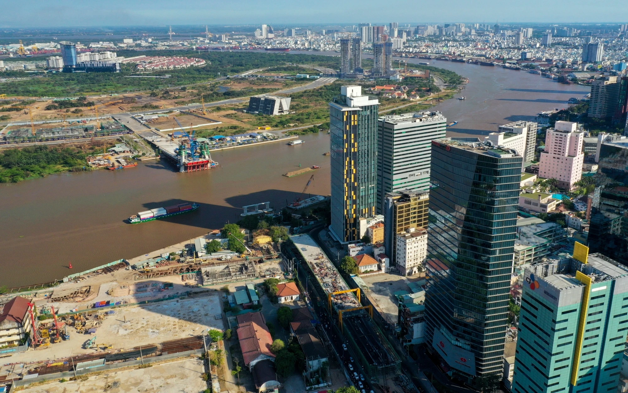 Cau Thu Thiem 2 anh 6