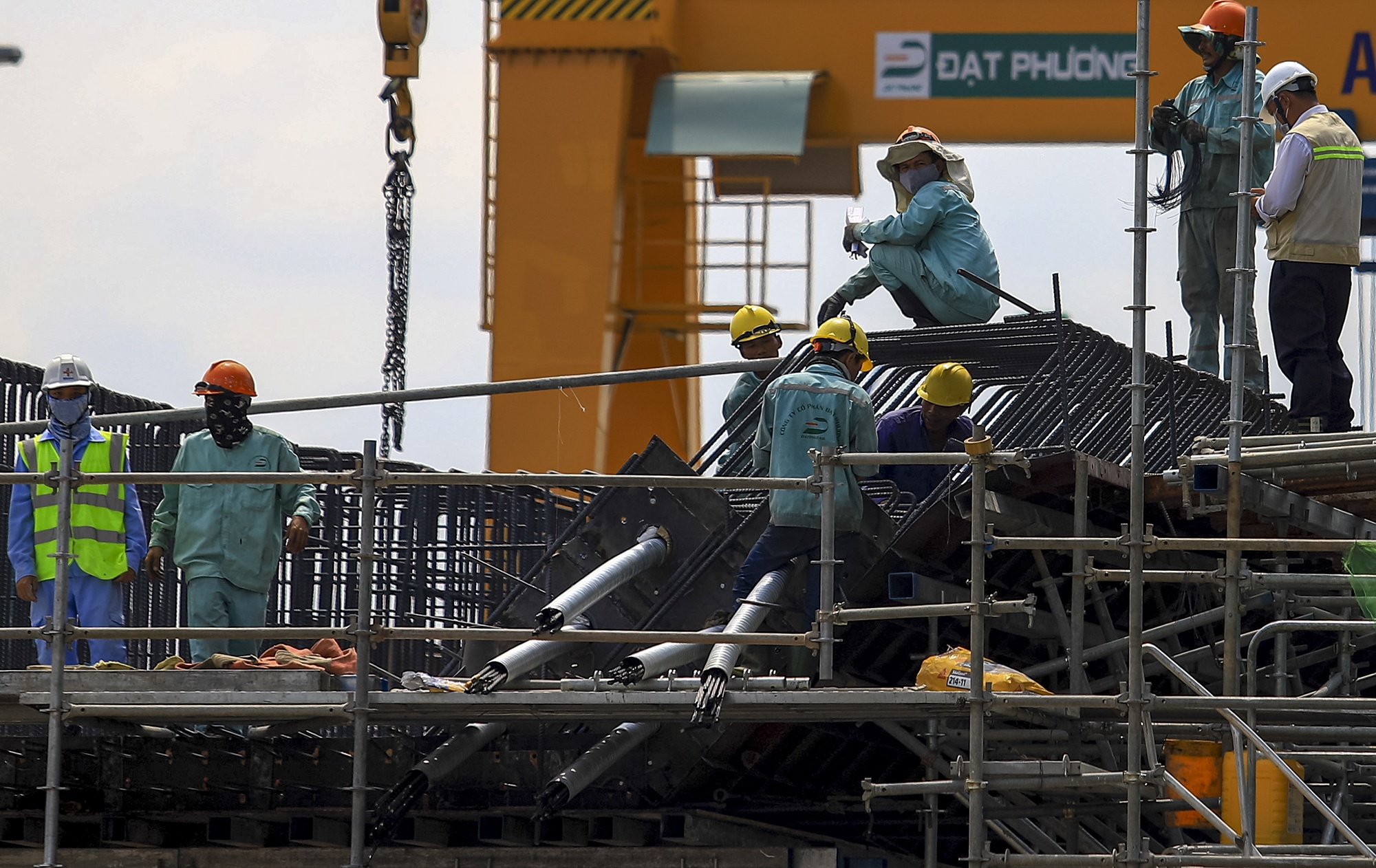 Cau Thu Thiem 2 anh 12