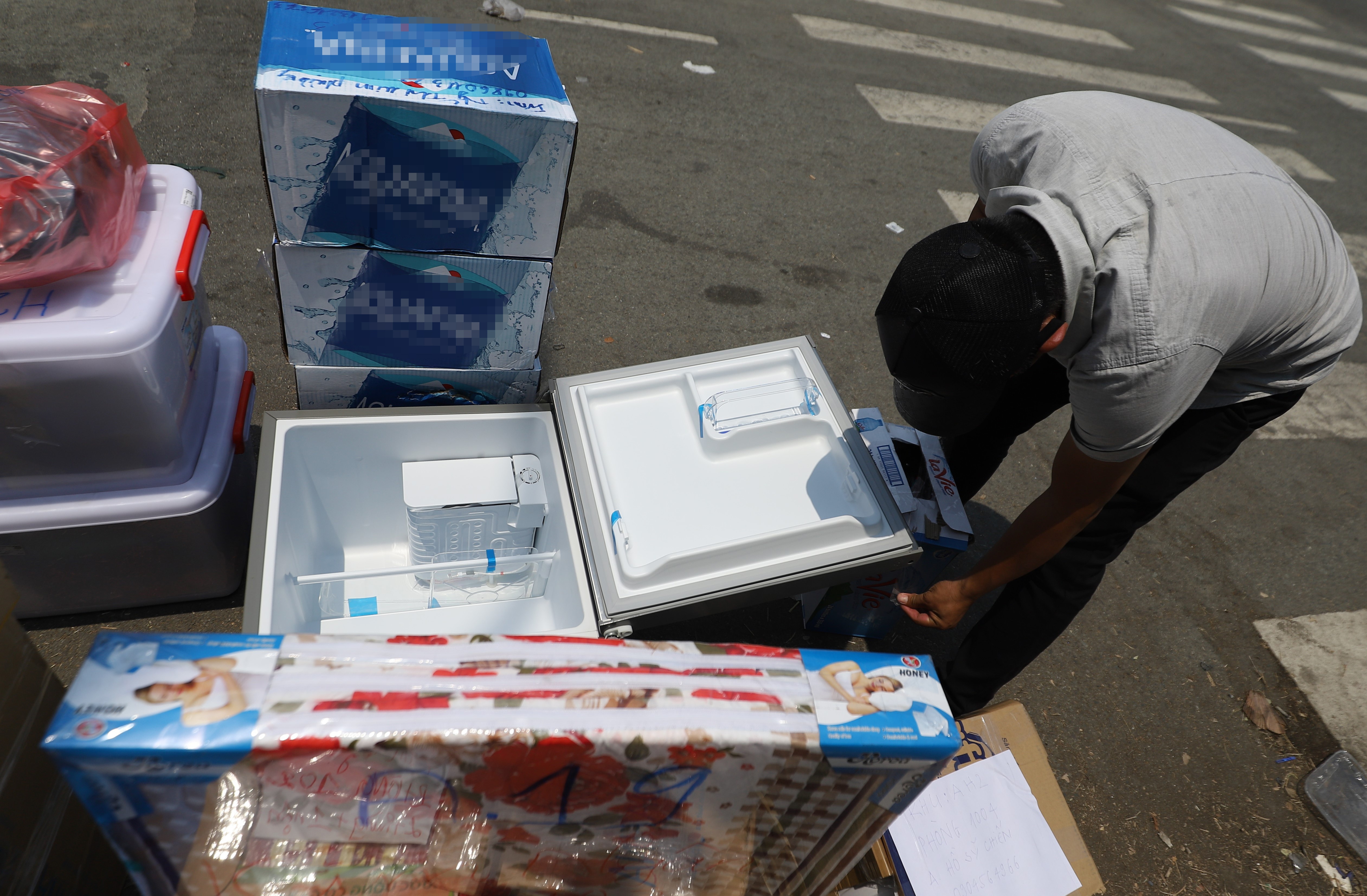 Mang ca tu lanh tiep te cho nguoi cach ly anh 7