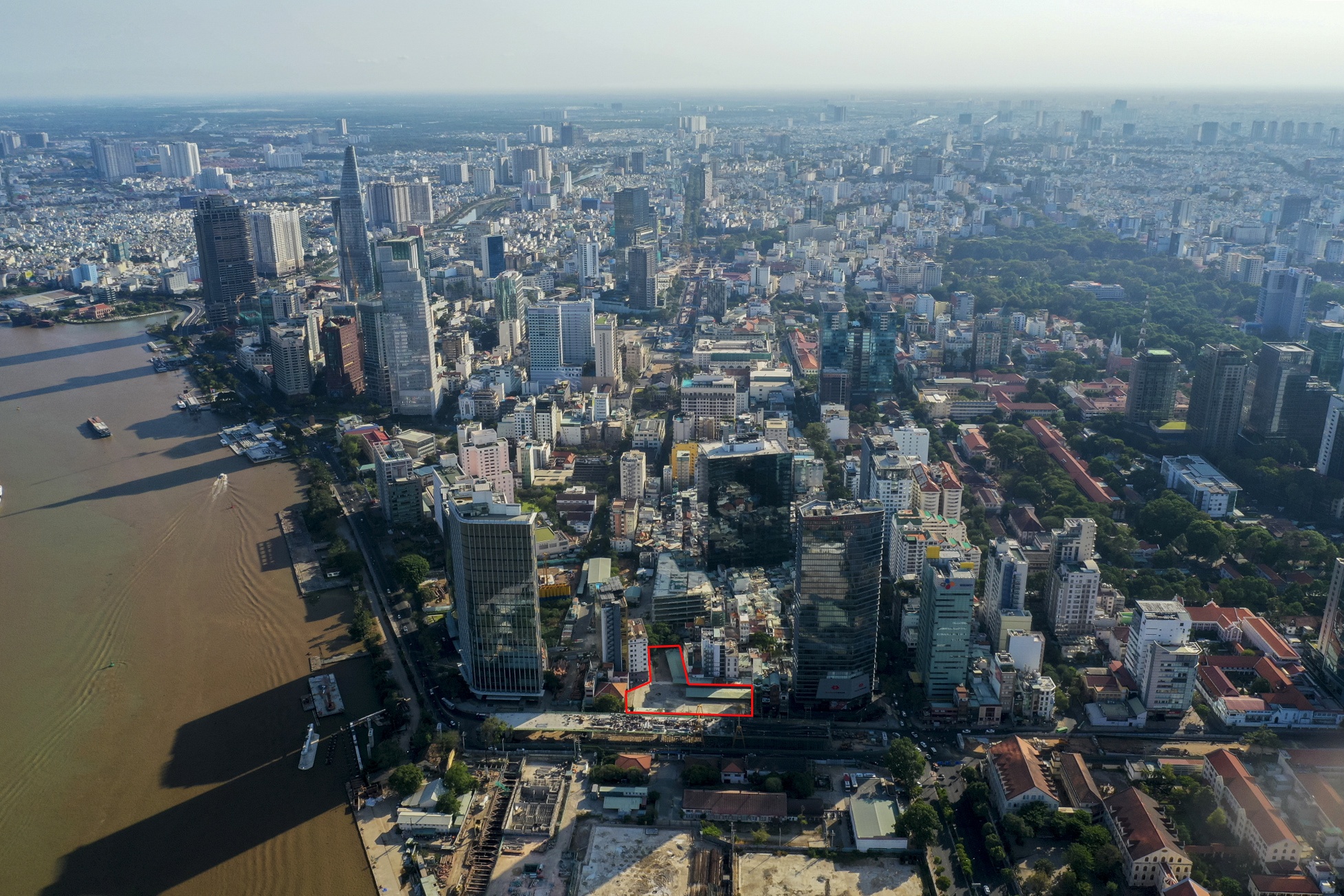 Can canh khu dat vang Sai Gon 10 nam nay van chi lam bai giu xe anh 1