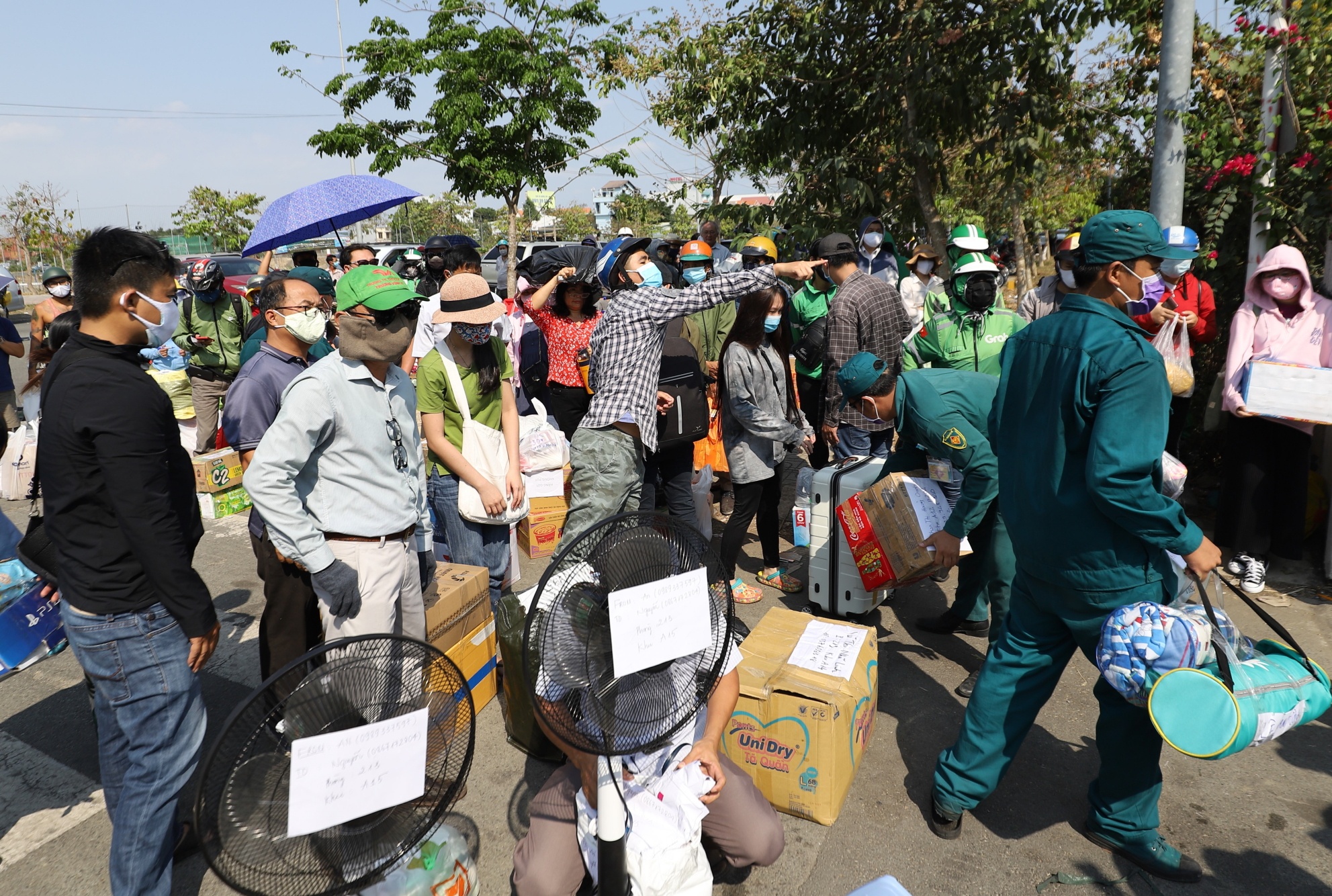 Mang ca tu lanh tiep te cho nguoi cach ly anh 2