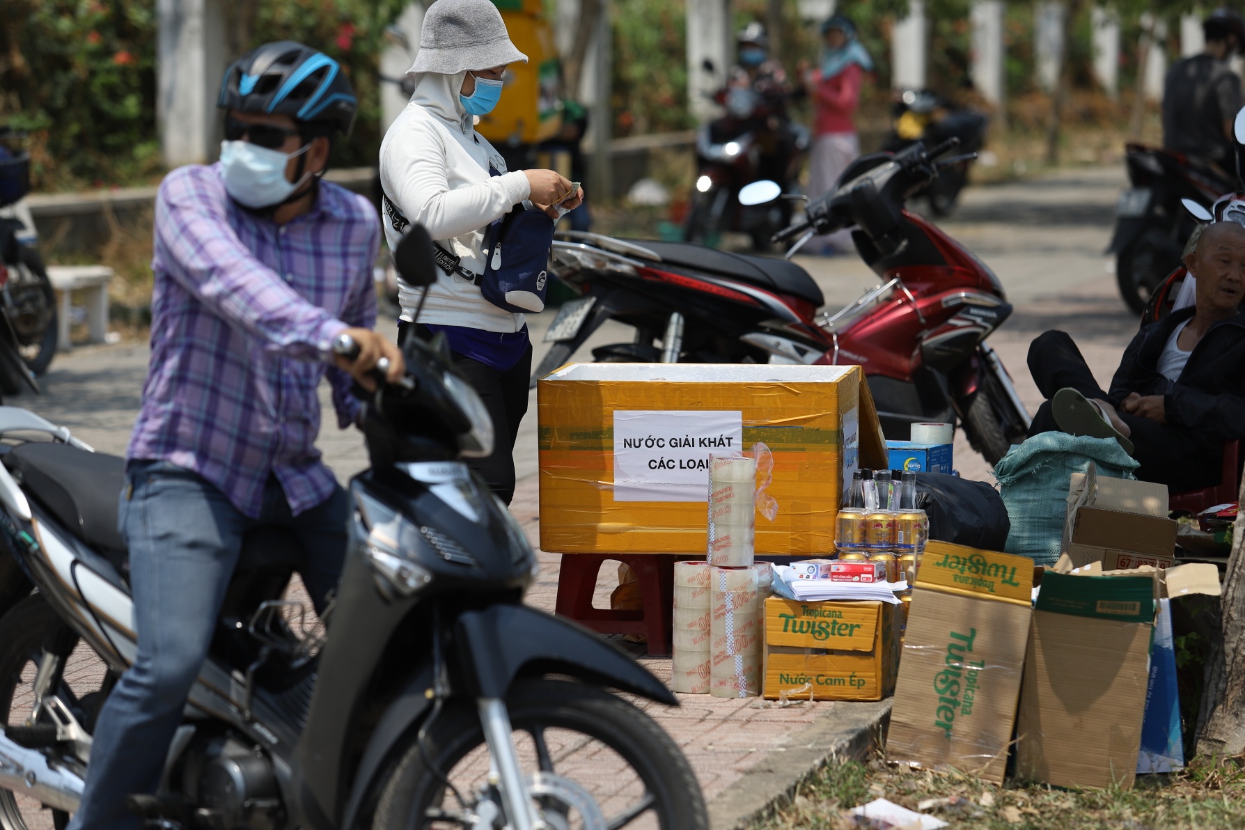 Mang ca tu lanh tiep te cho nguoi cach ly anh 14