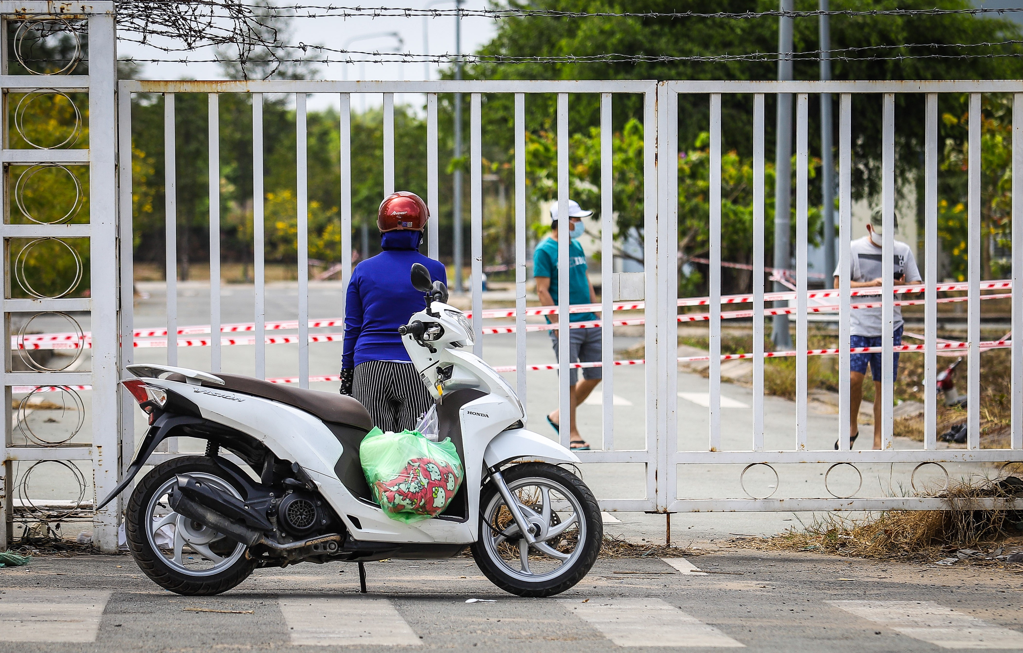 Khu cach ly KTX DH Quoc Gia anh 9