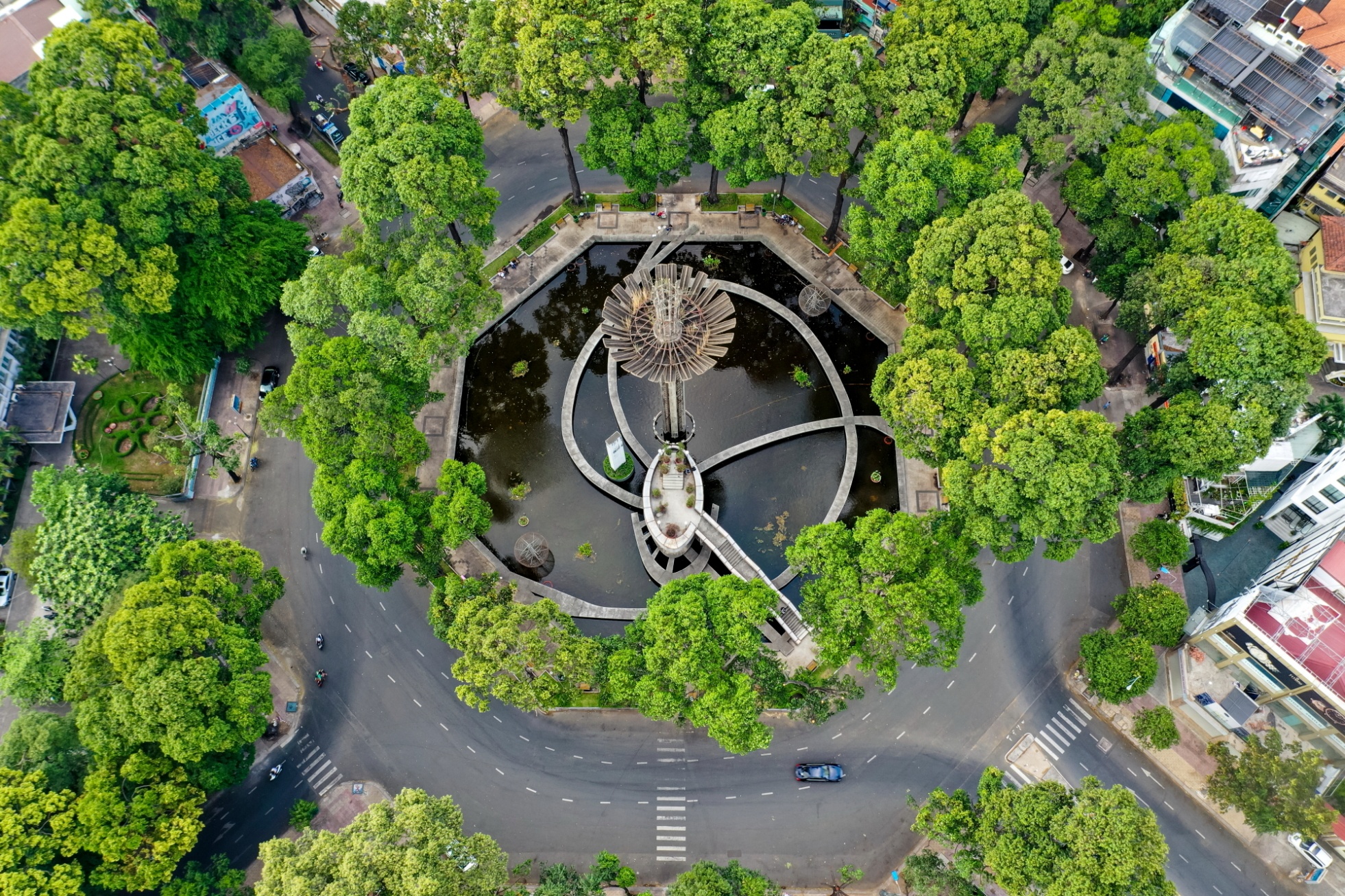 TP.HCM phat trien anh 23