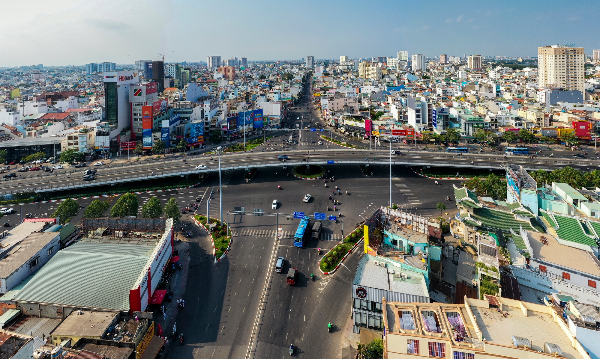 TP.HCM cach ly xa hoi anh 26