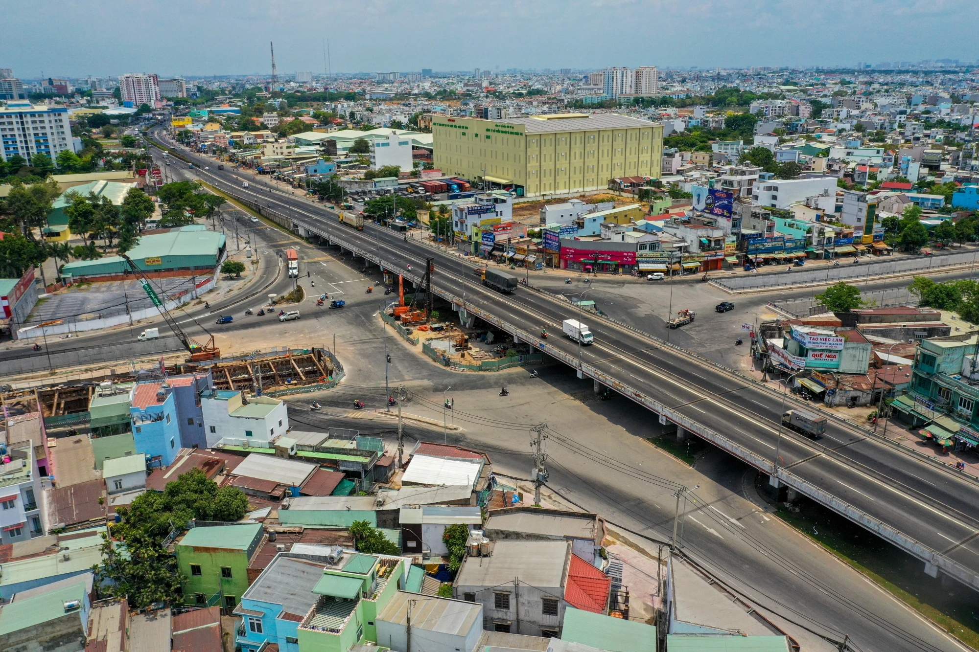 Cam xe khach chong dich covid19 anh 2