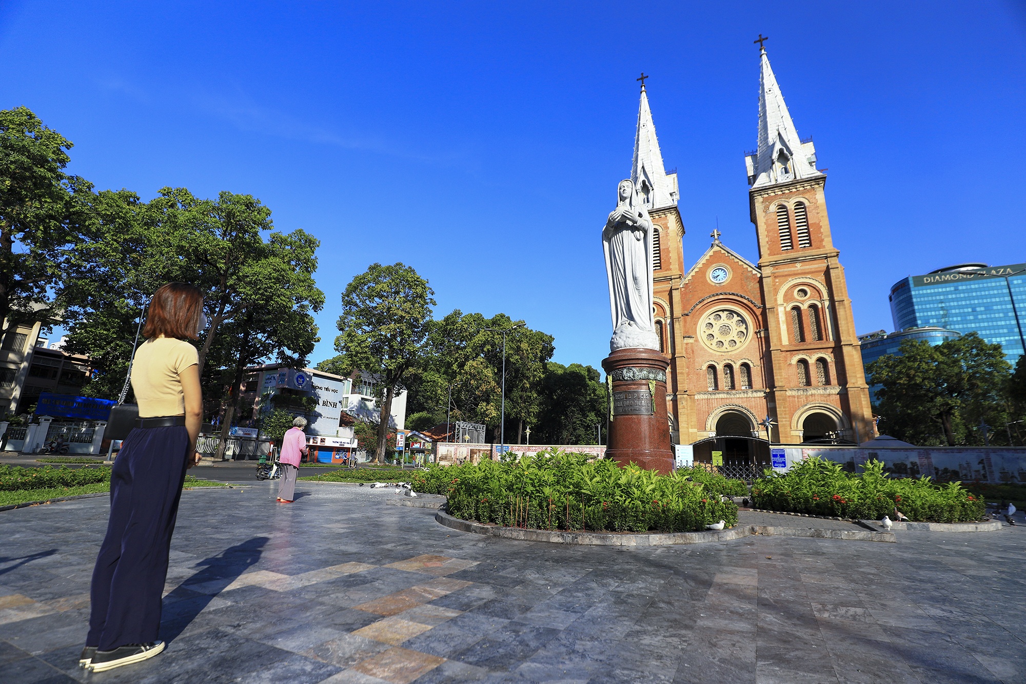 TP.HCM cach ly xa hoi anh 33