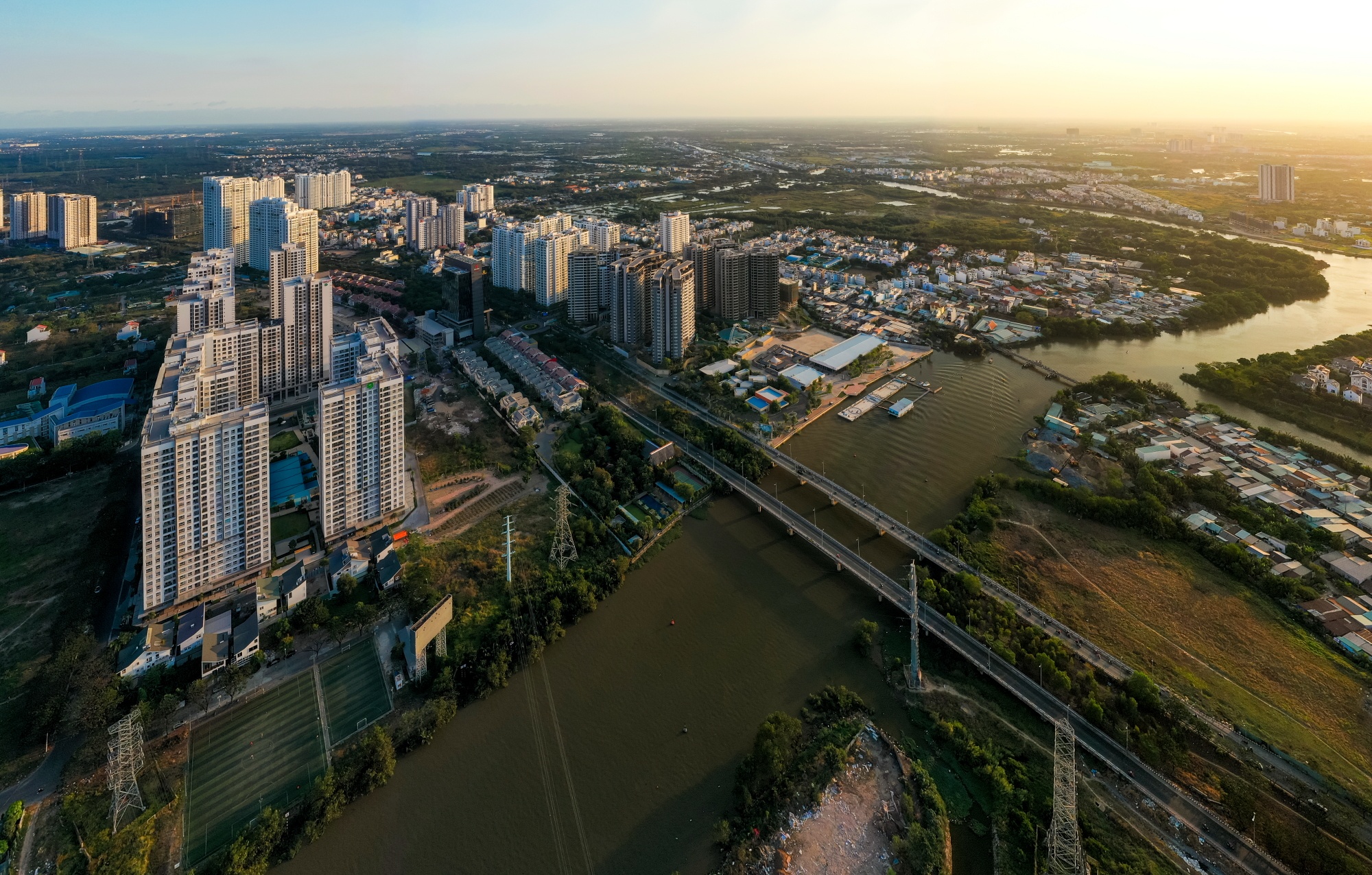 Du an ty USD hai lan 'ngu dong' trong hon 10 nam qua hinh anh