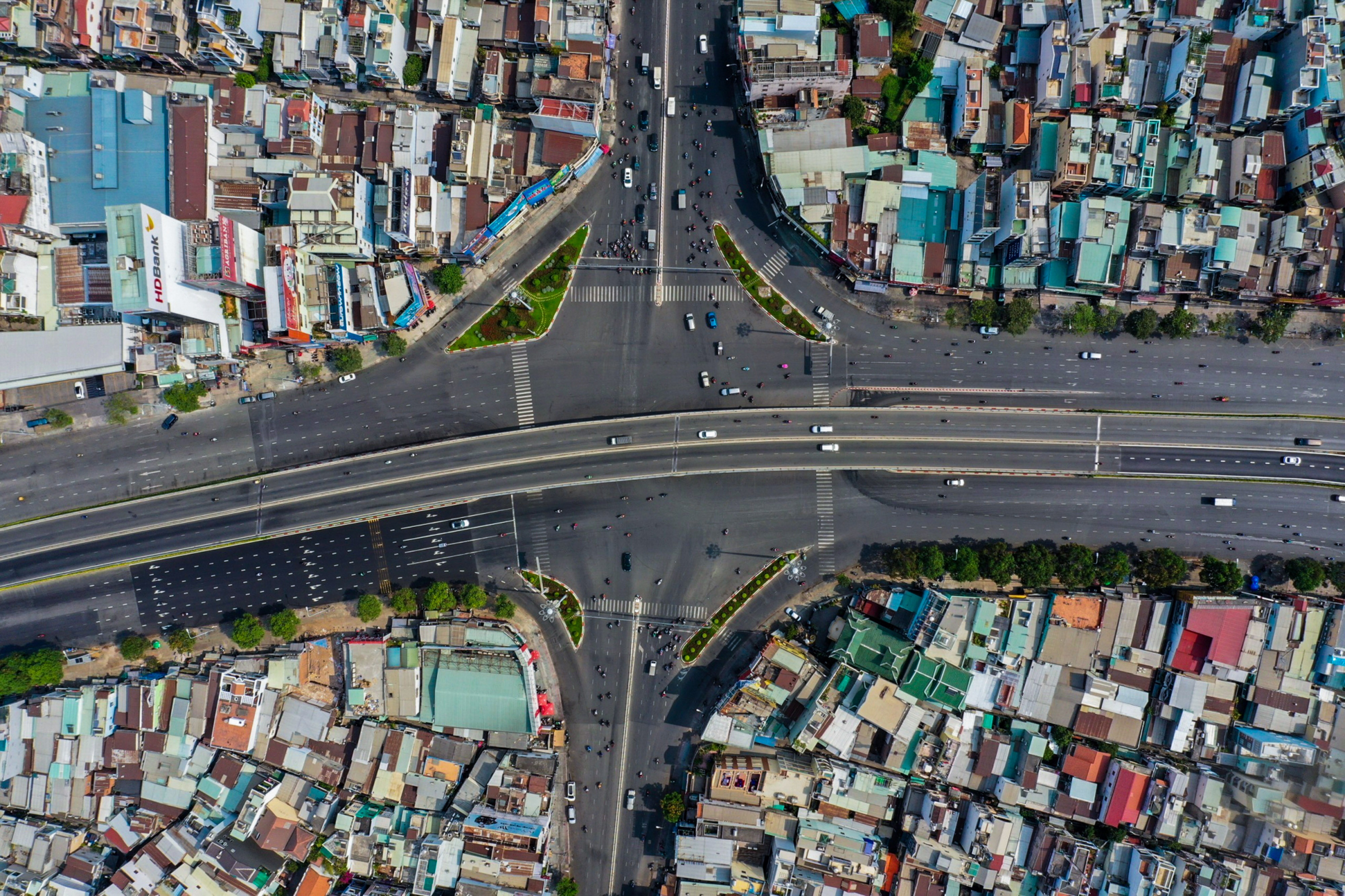 TP.HCM cach ly xa hoi anh 19