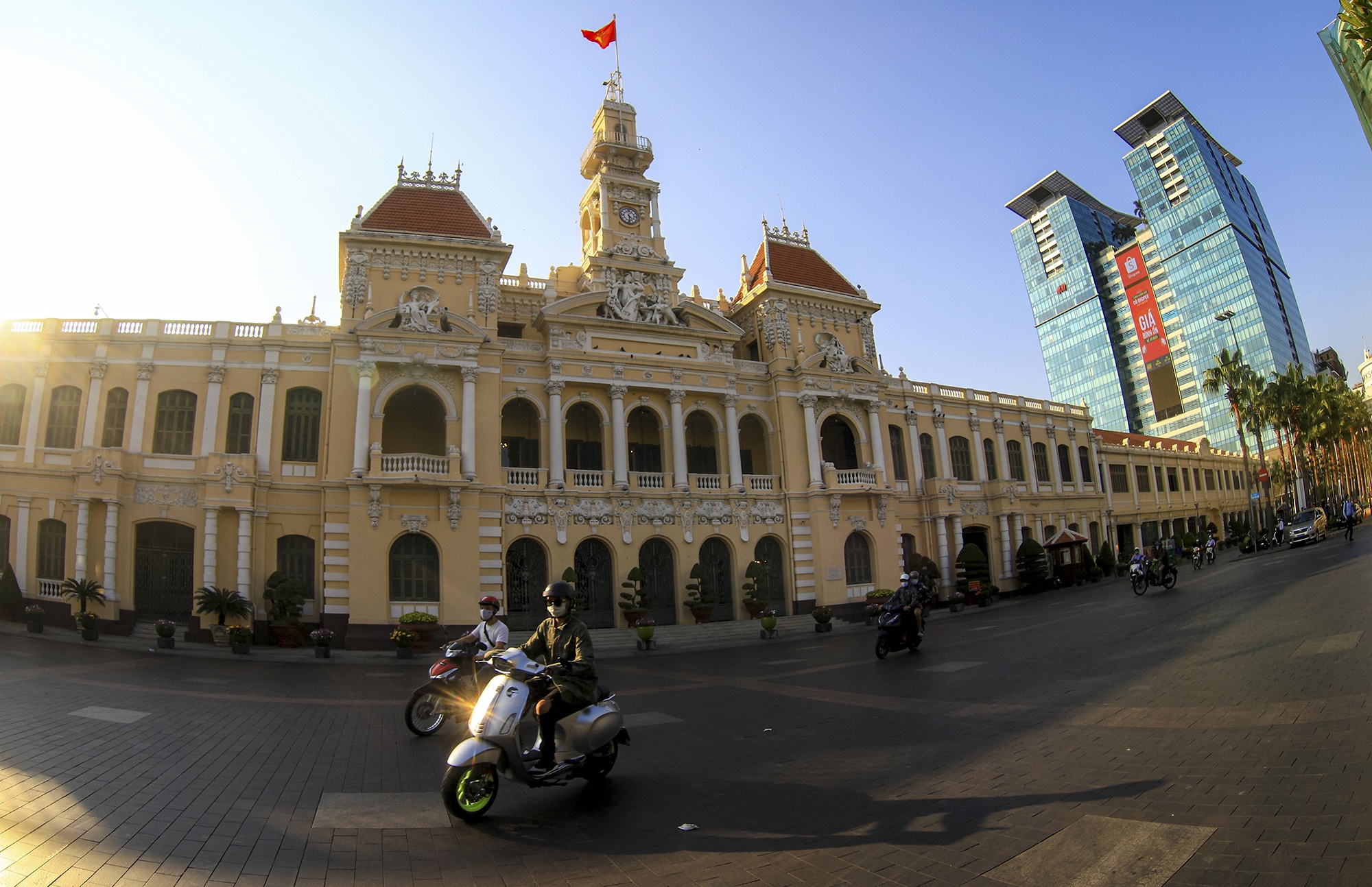 TP.HCM cach ly xa hoi anh 38