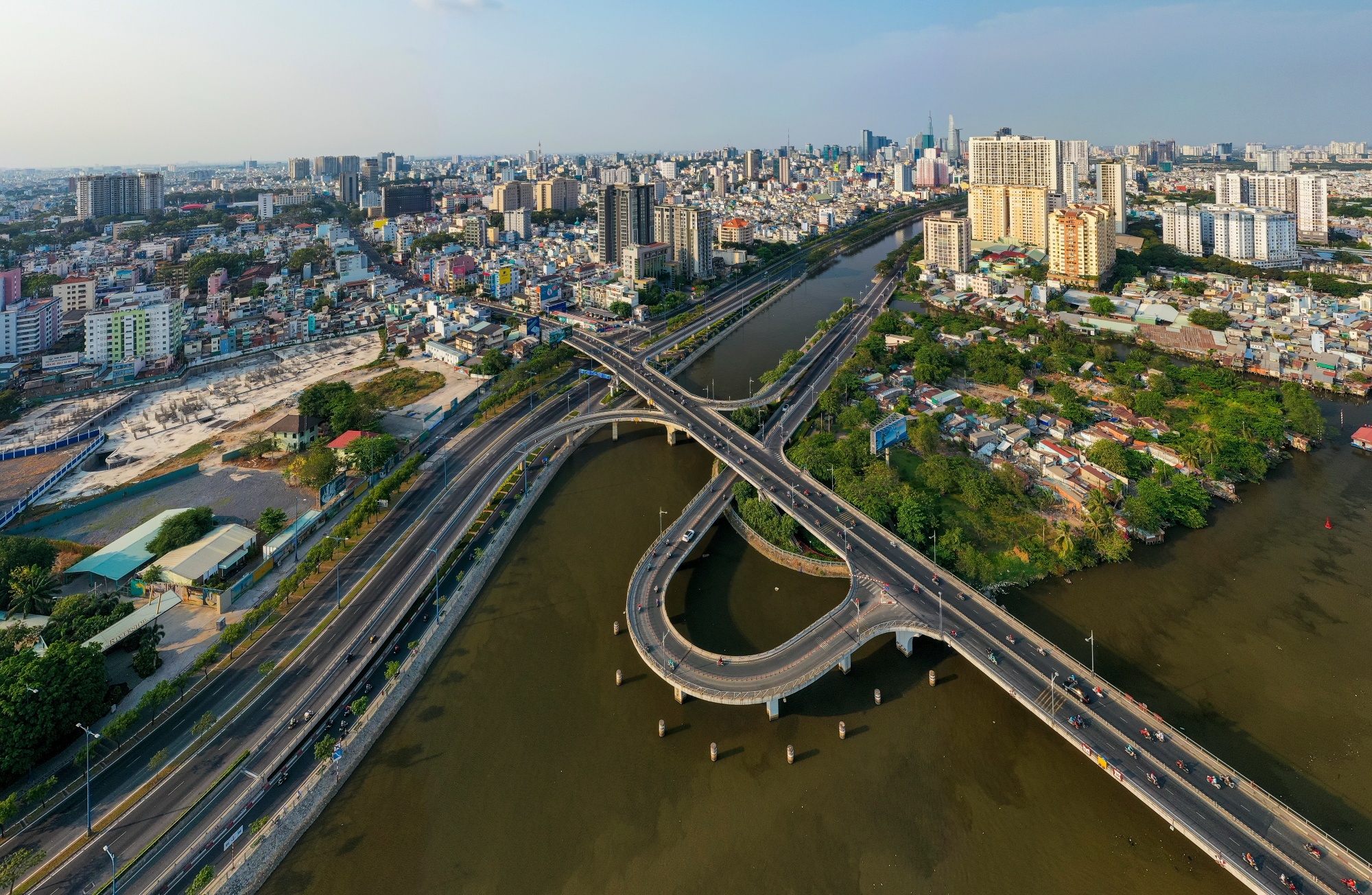 TP.HCM cach ly xa hoi anh 29