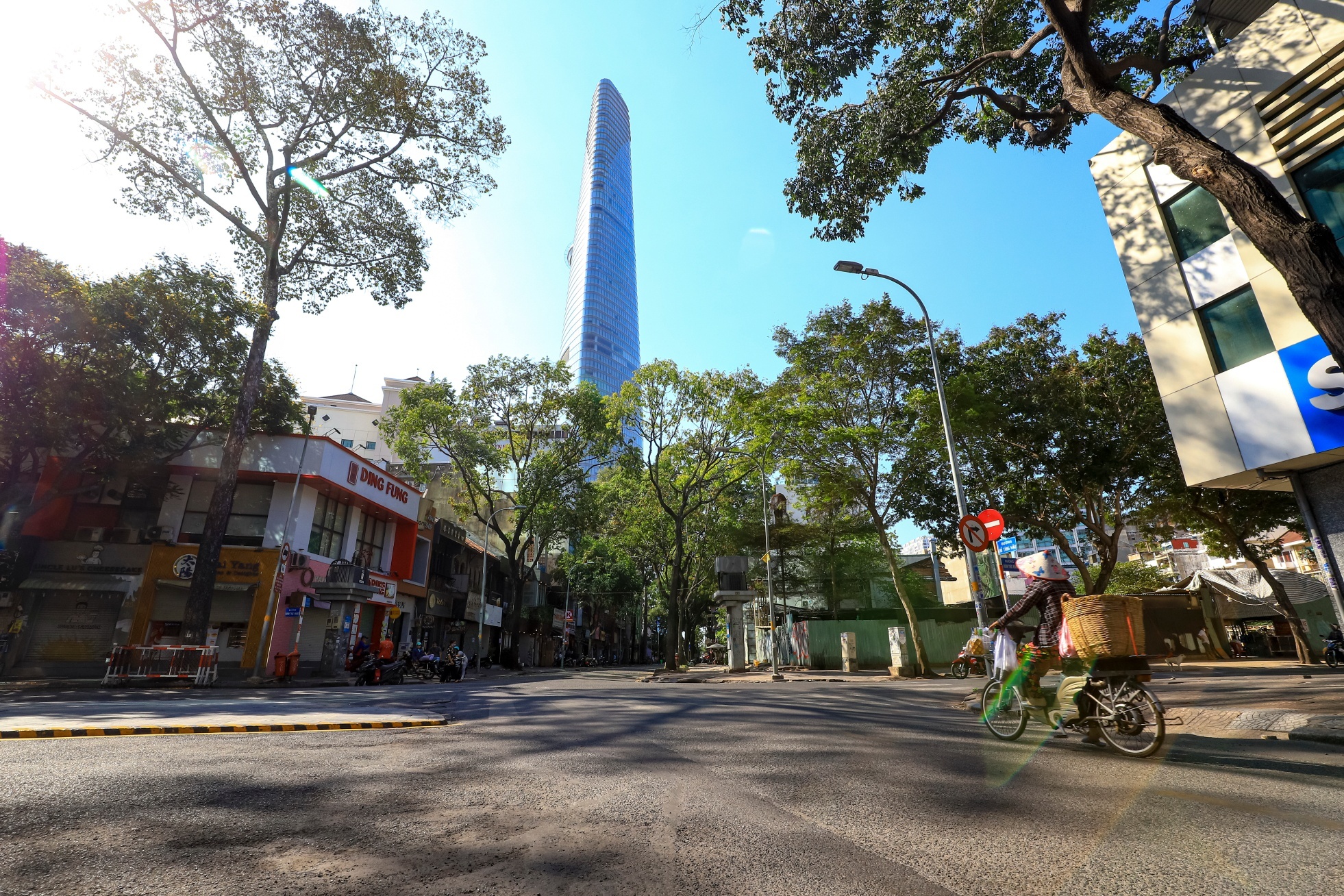 TP.HCM cach ly xa hoi anh 5