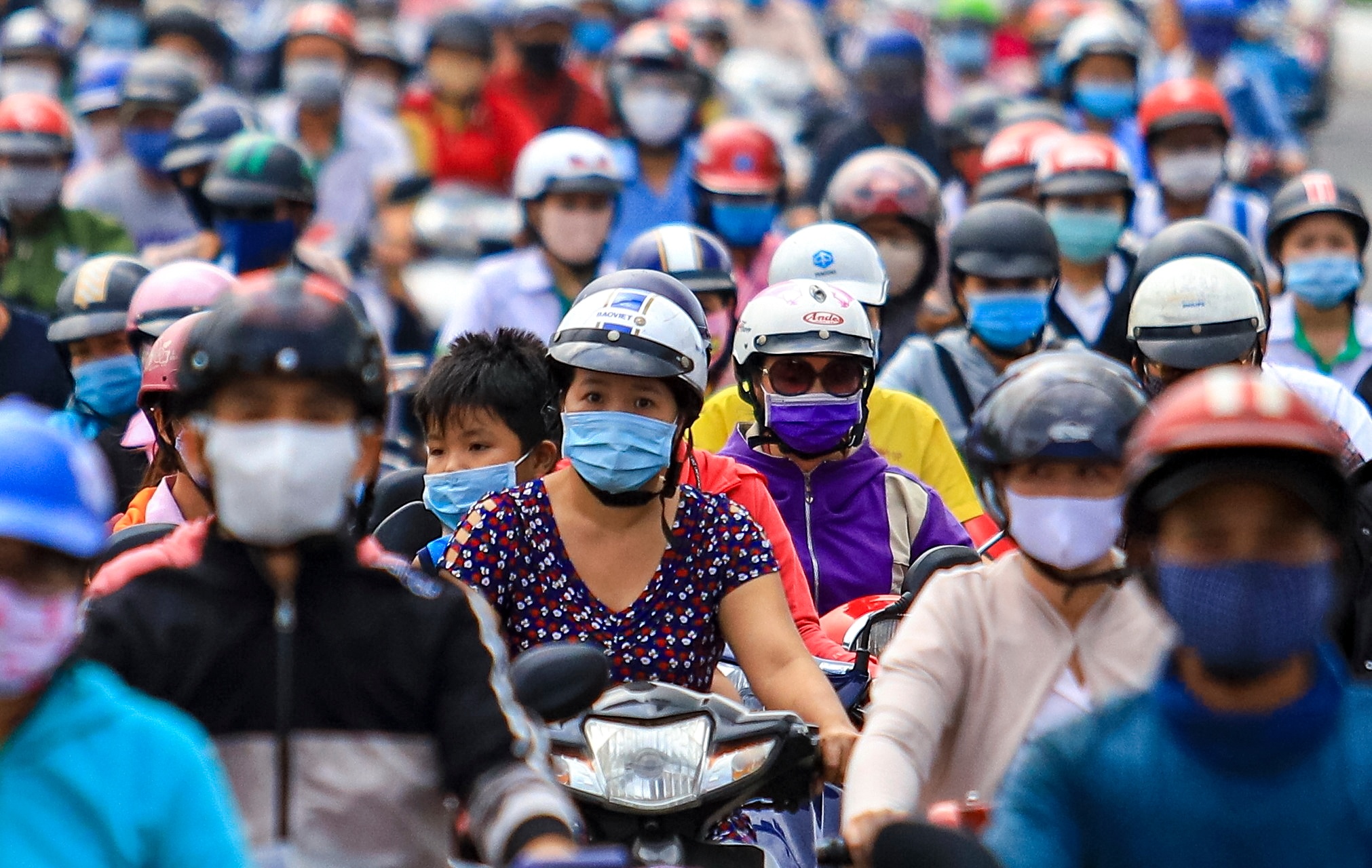 cach ly xa hoi anh 6