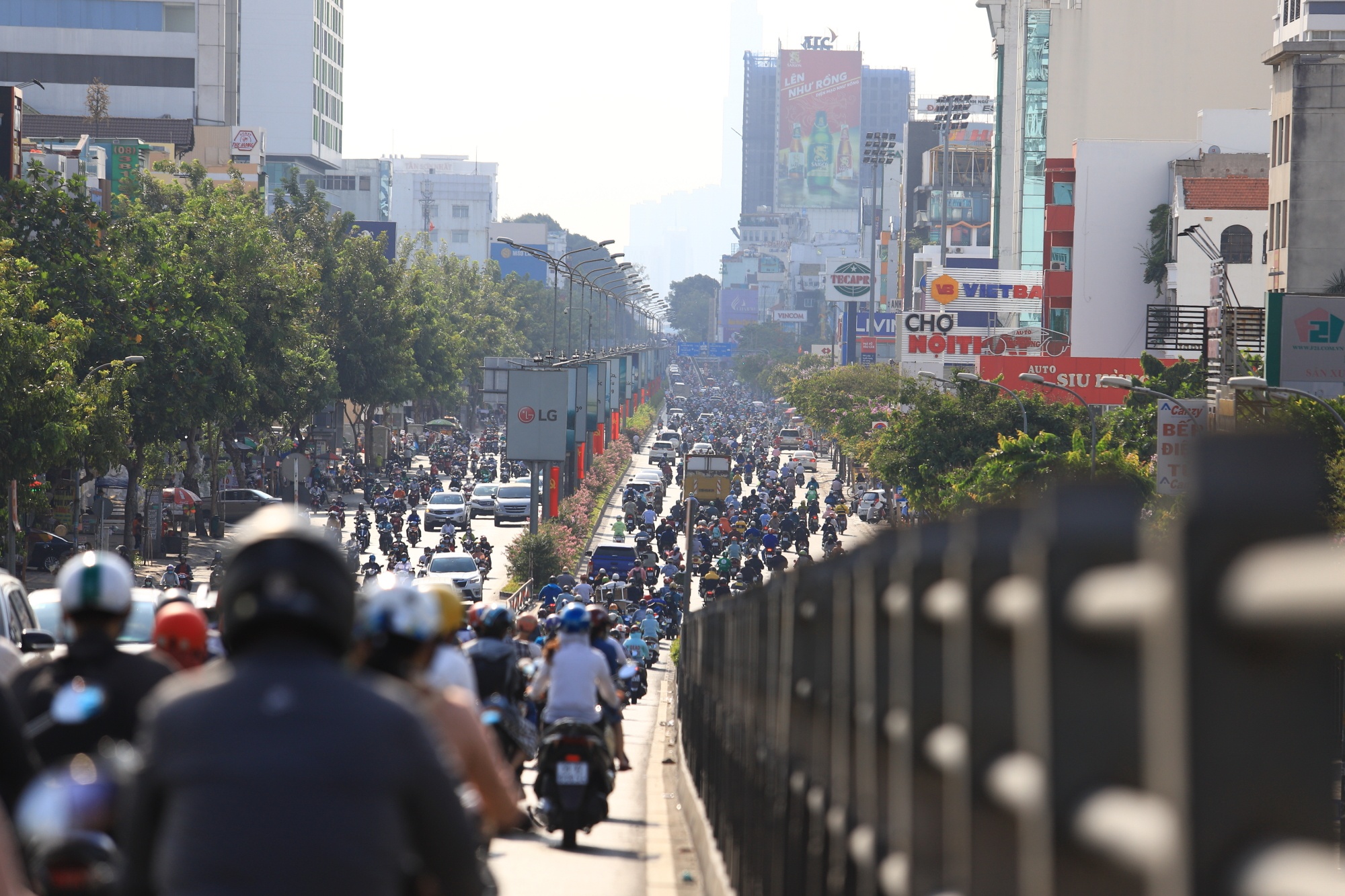 Ket xe o Sai Gon anh 10