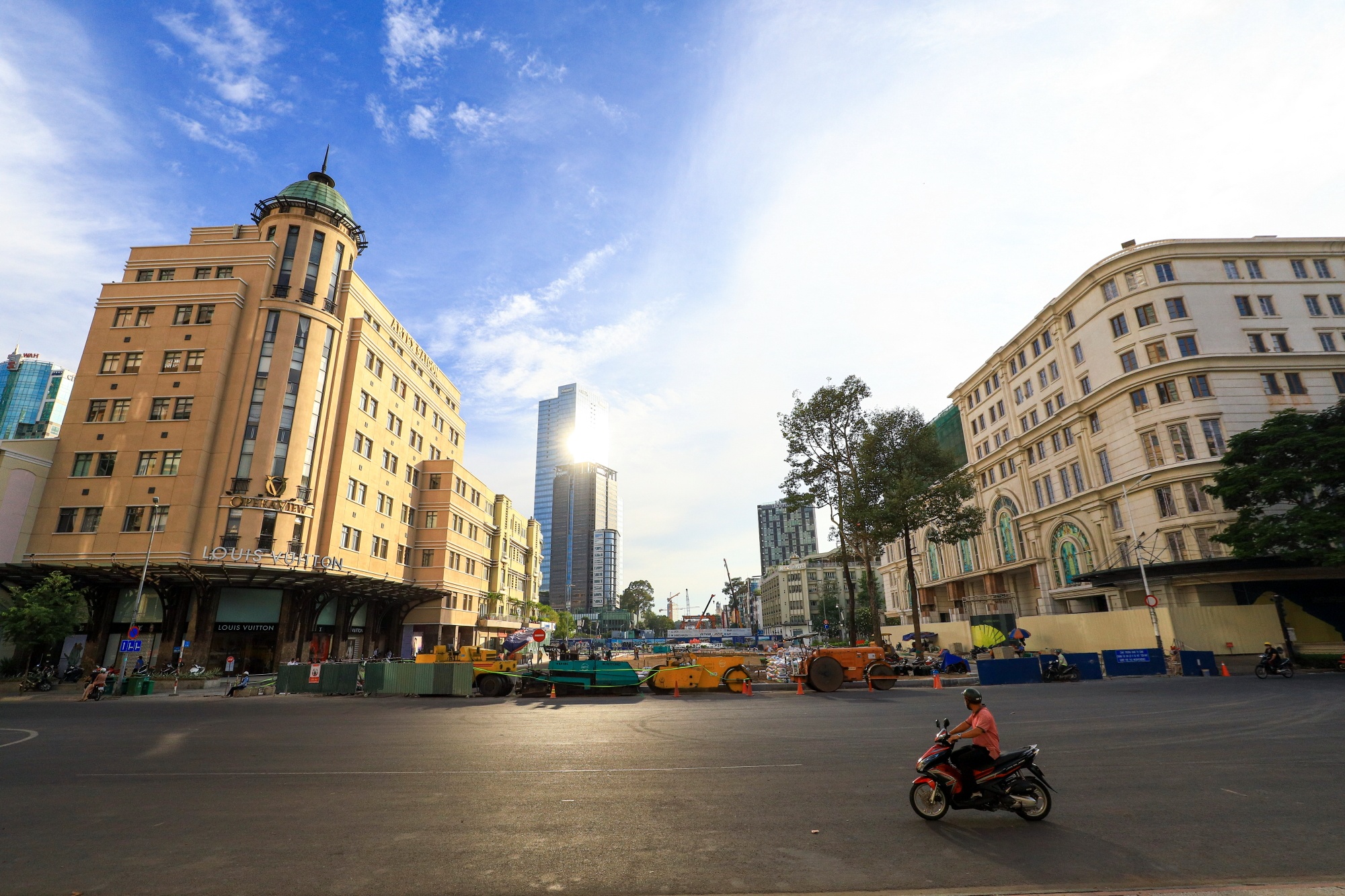 Rao chan Ga Nha hat Thanh pho sap duoc thao do truoc 30-4 anh 8