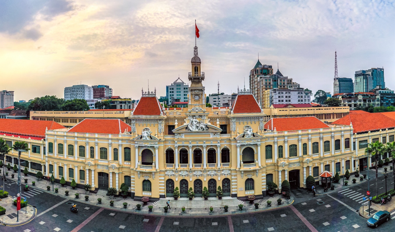 TP.HCM sau 45 nam thong nhat dat nuoc hinh anh