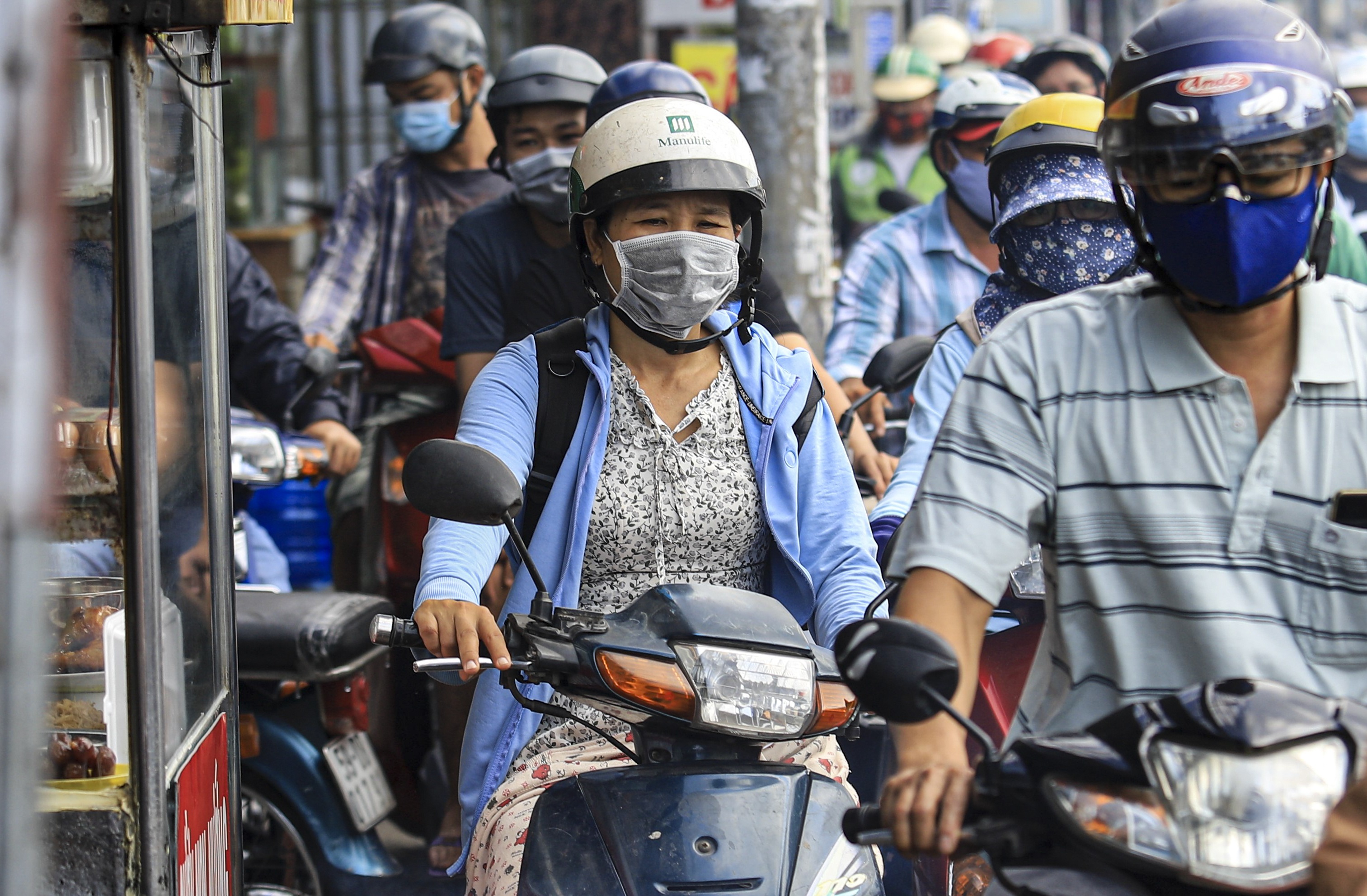 duong Ha Noi tac khap noi anh 14