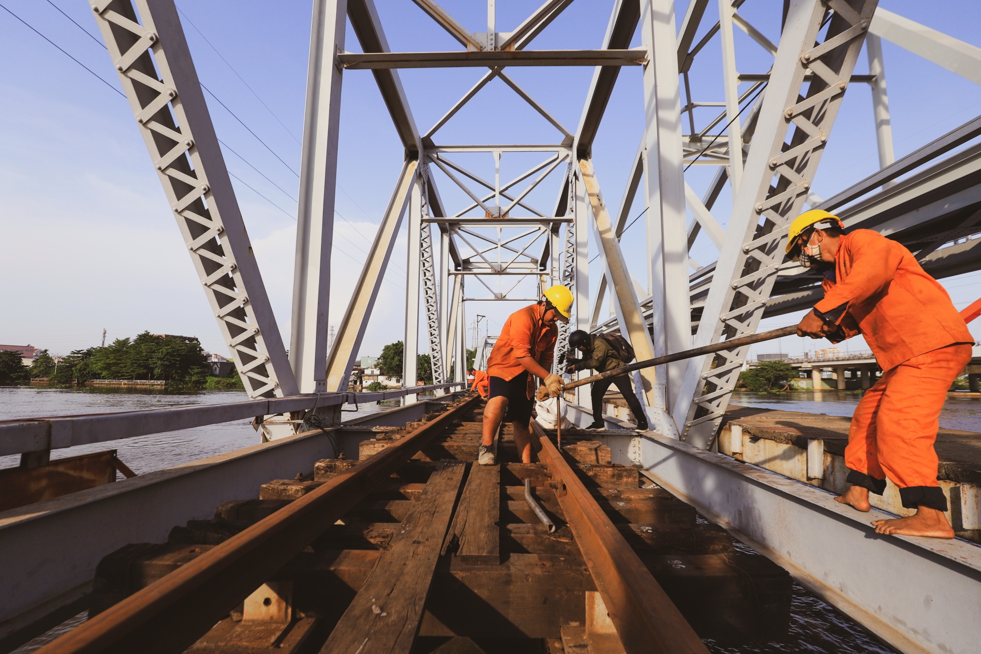 Thao do cau sat Binh Loi anh 5