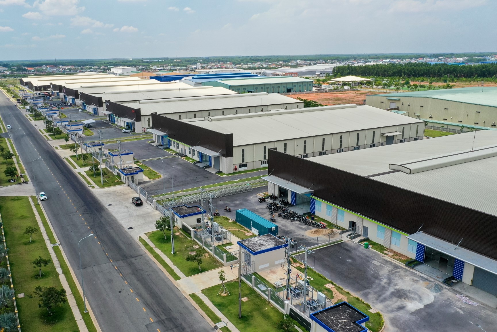 KCN 'kieu mau' Viet Nam - Singapore sau 24 nam hinh anh