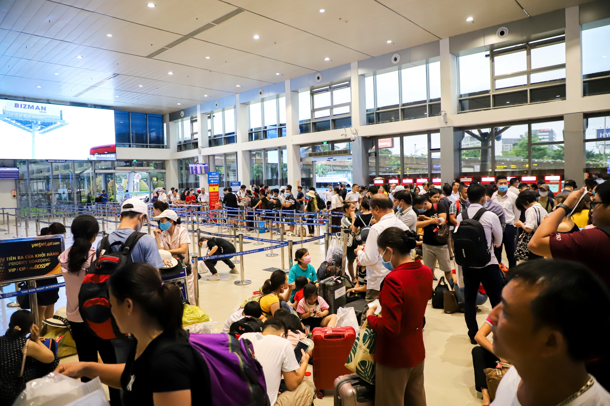 May bay VietJet truot duong bang anh 1