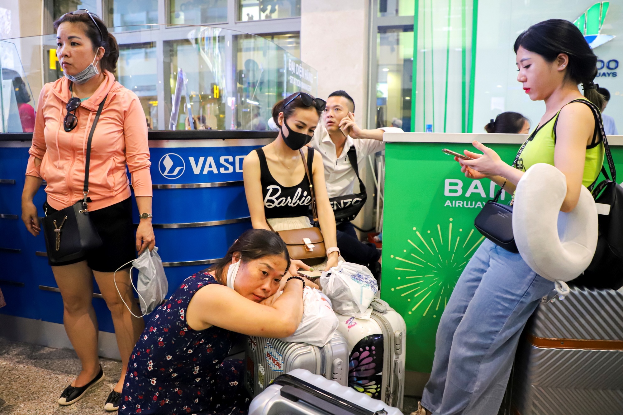 May bay VietJet truot duong bang anh 9