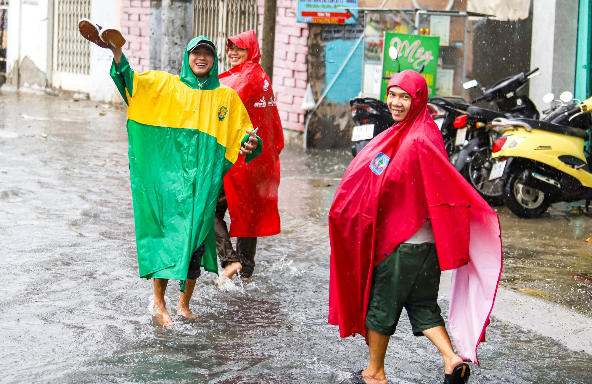 Duong pho Thu Duc ngap sau mua lon anh 7