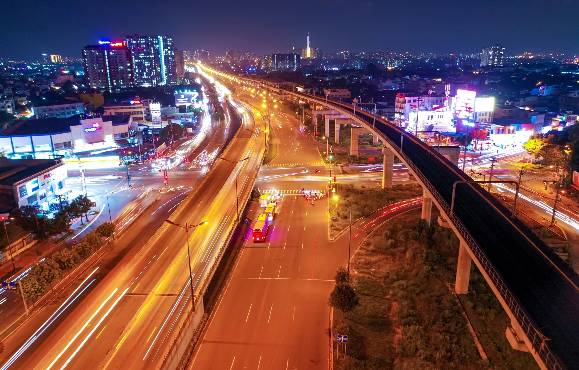 Nhung cay cau vuot hien dai o TP.HCM anh 7