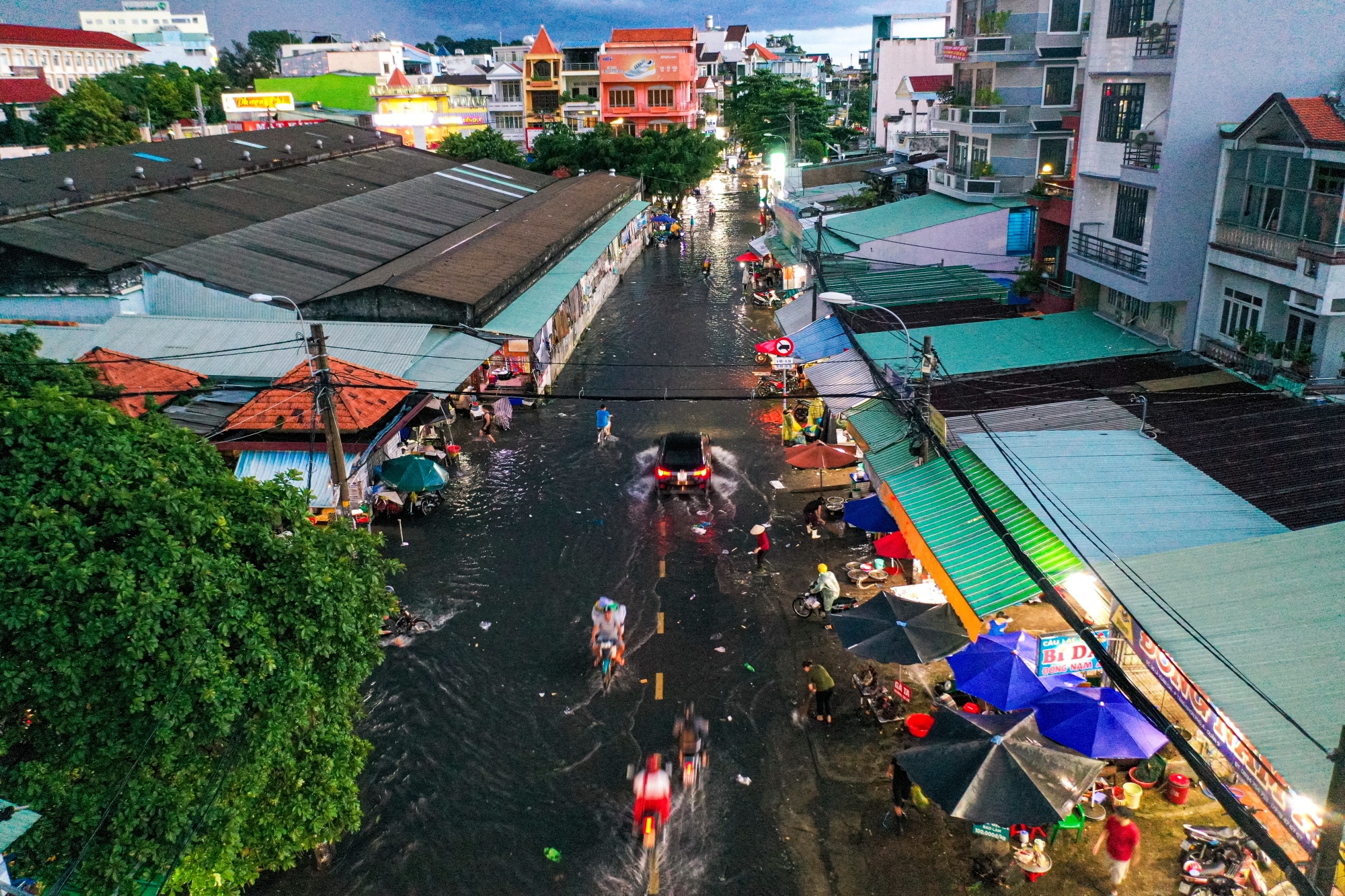 quan 9 ngap sau sau mua lon anh 1