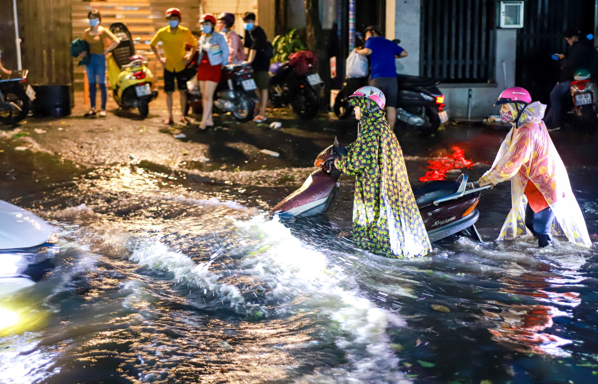 quan 9 ngap sau sau mua lon anh 3