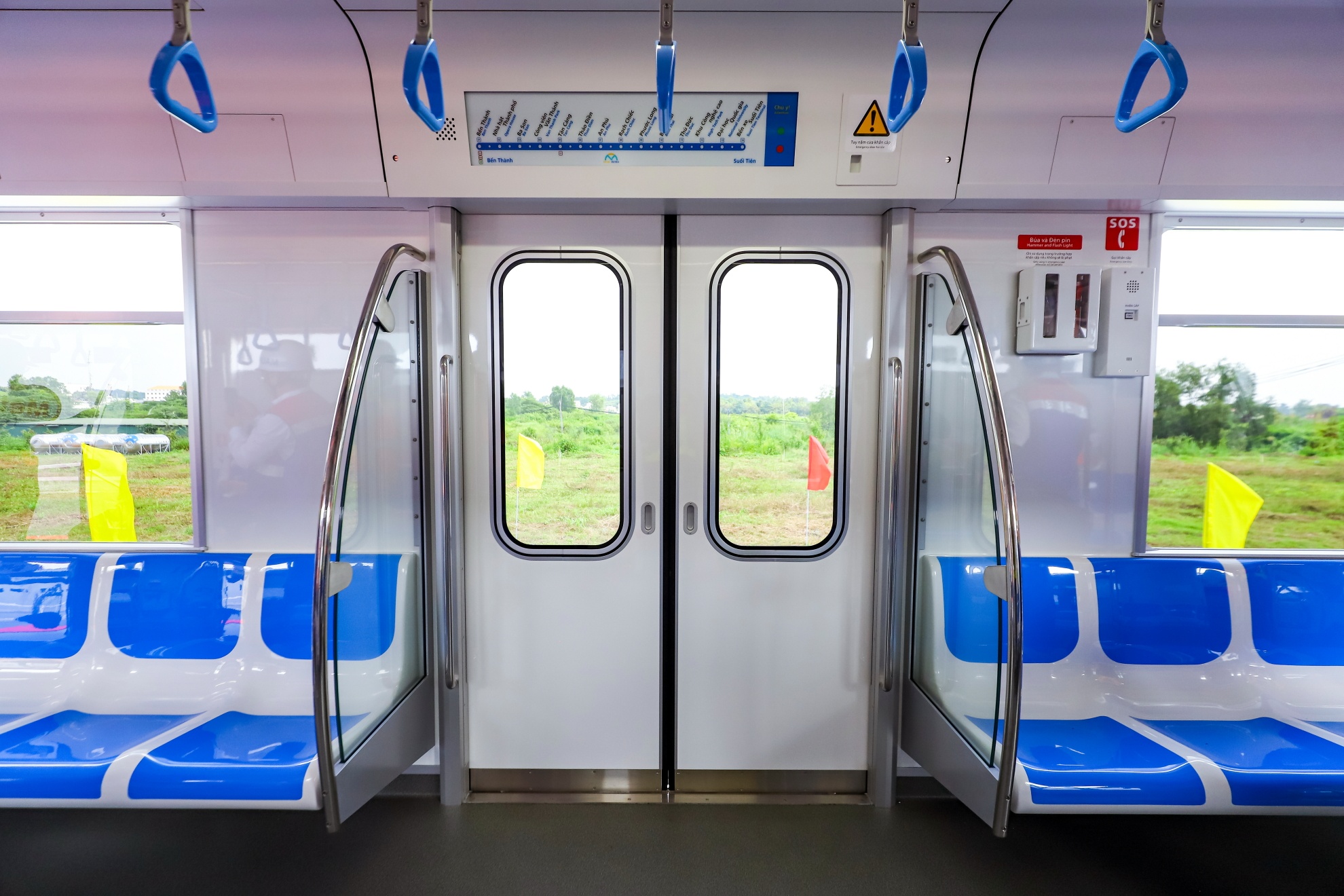 tau metro anh 5