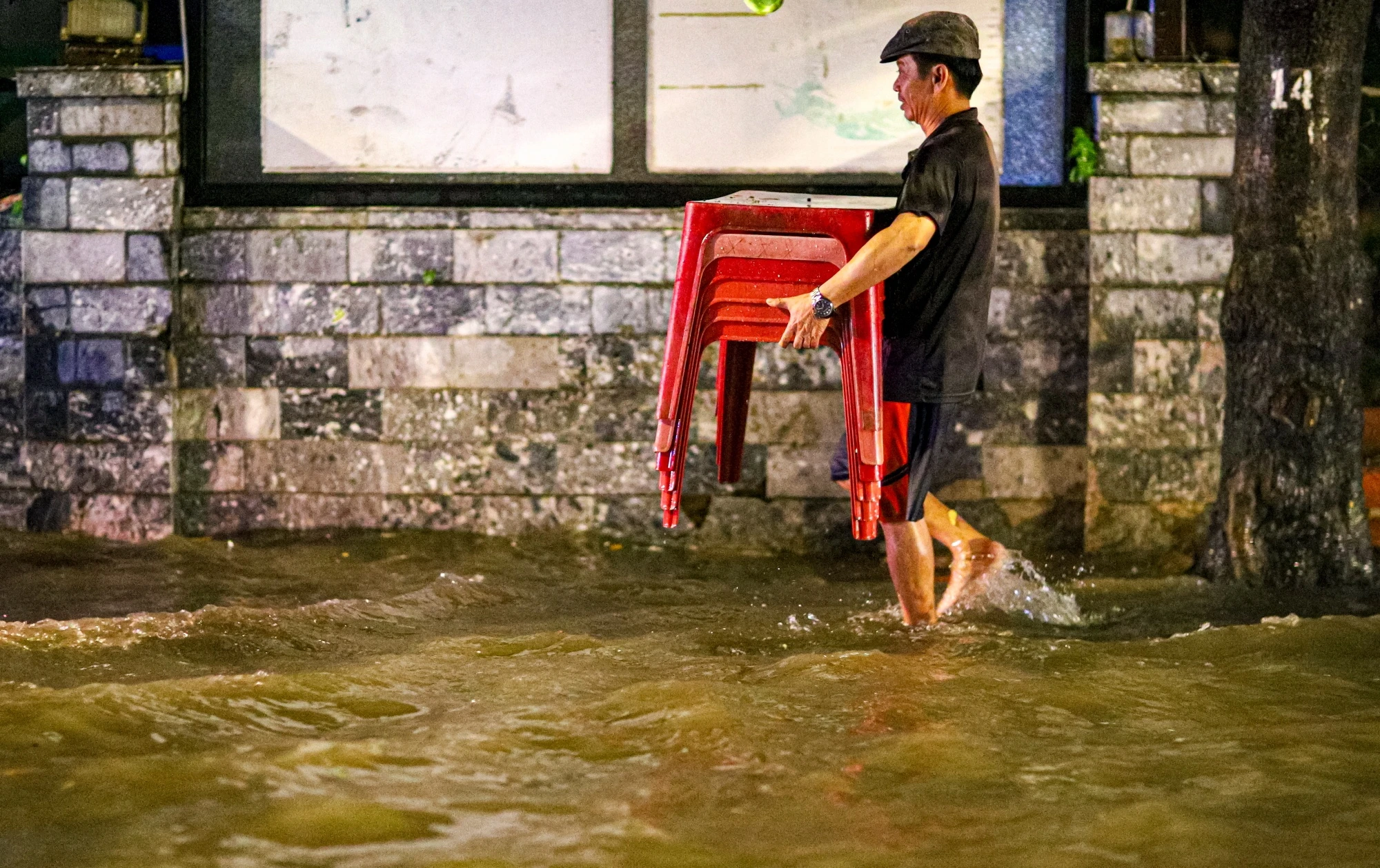 duong truong cong dinh ngap sau sau mua anh 7